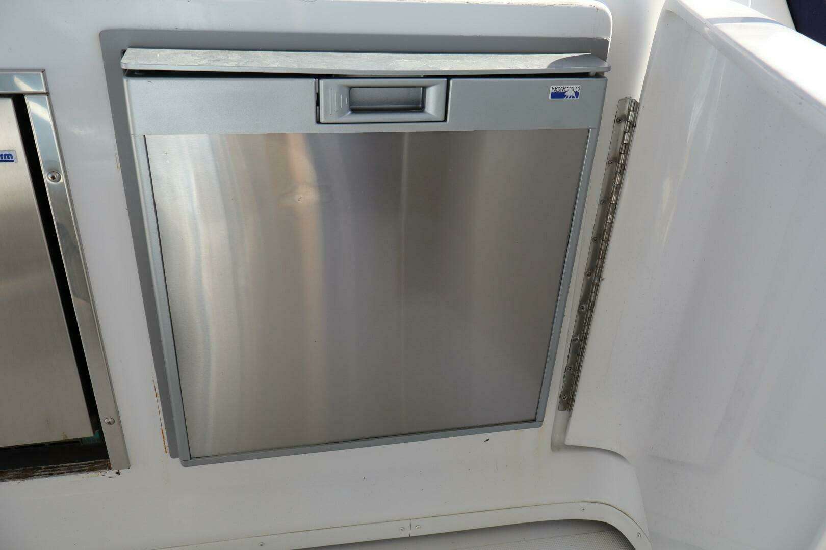 2006 Bluewater 5200 - Image 79