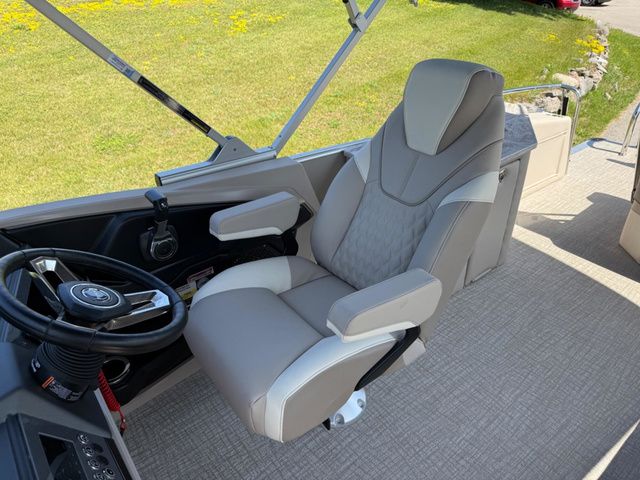 2025 Tahoe 2385 CASCADE CRUISE REAR BENCH - 16