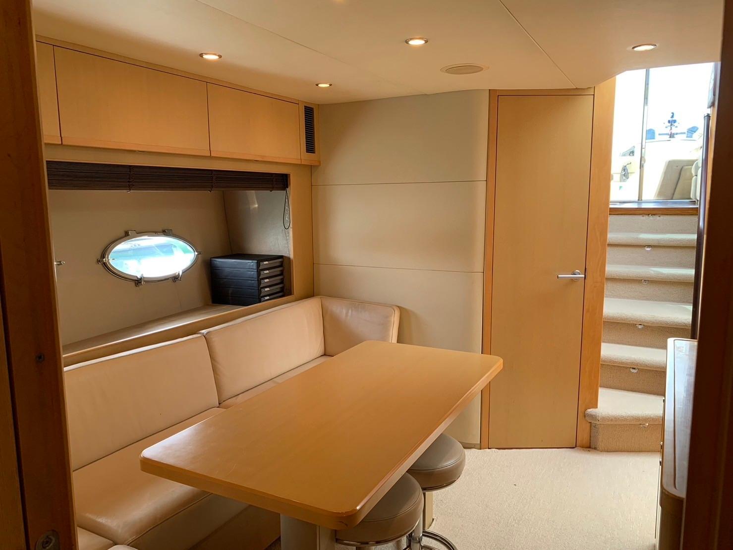 Princess V62 2010 (Reignwood Junior)