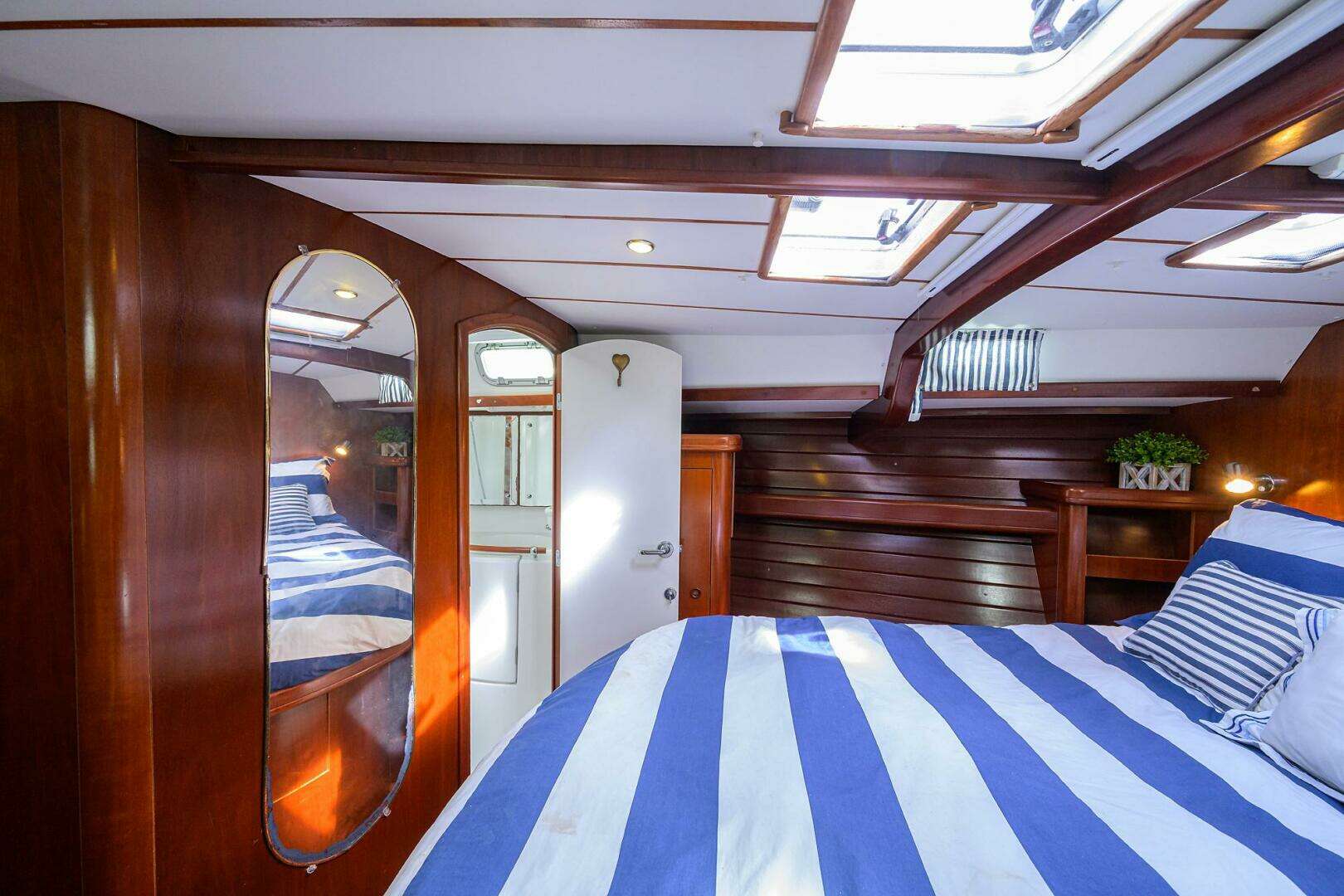 2003 Beneteau Beneteau 50 - Image 25