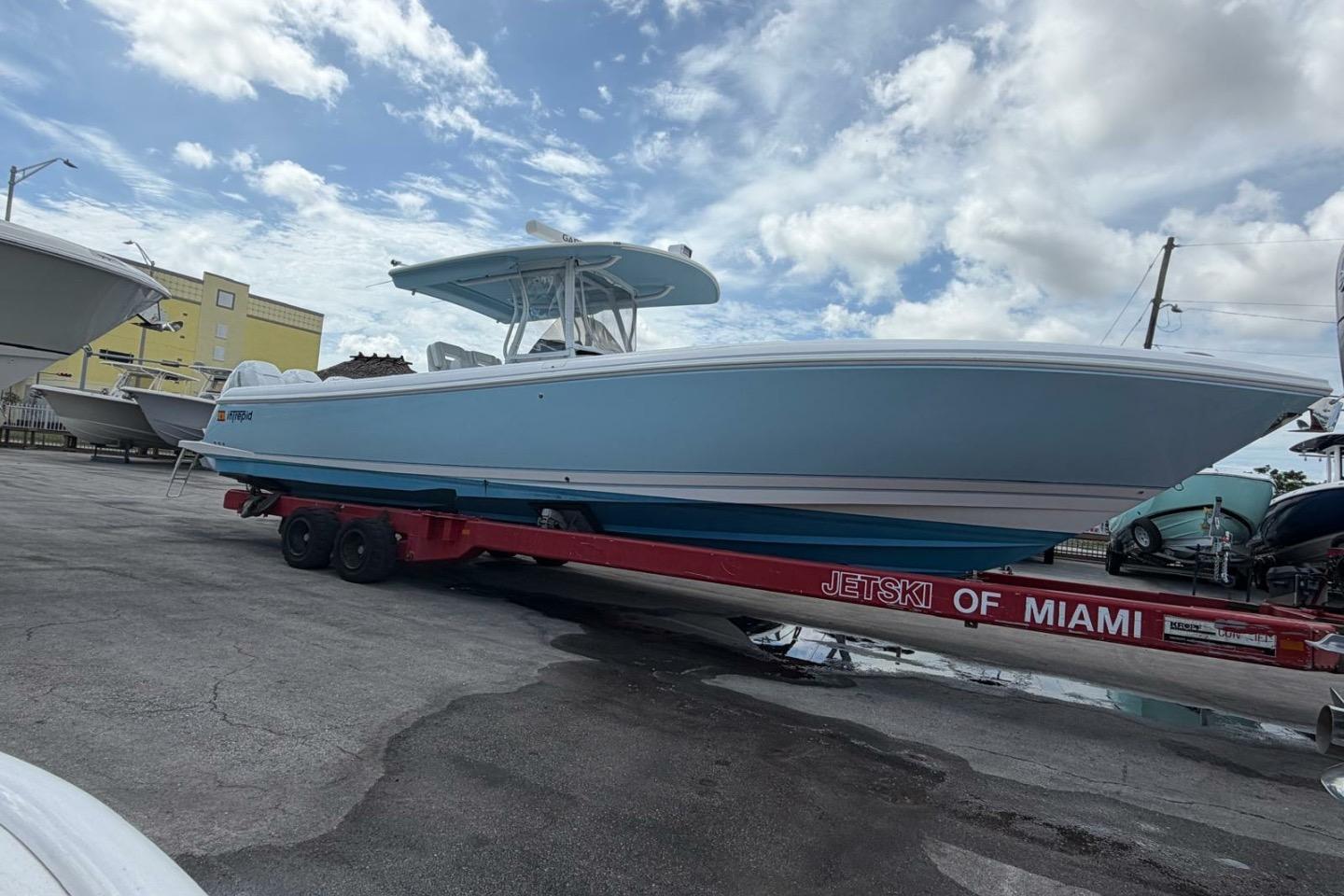 2020 Intrepid 375 Nomad SE