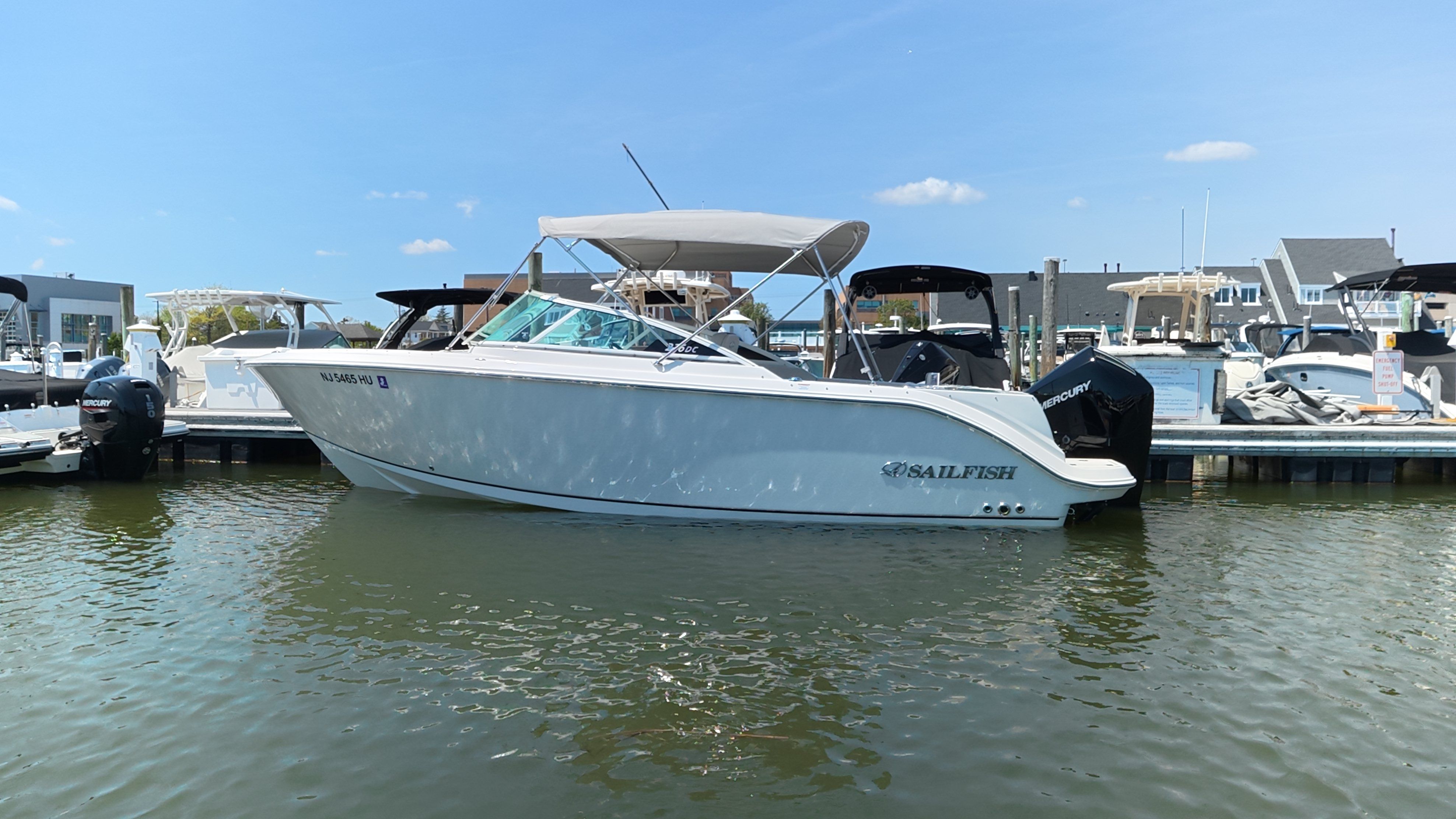 2024 Sailfish 226 DC