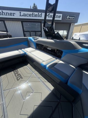 2026 Supreme S240 - 11