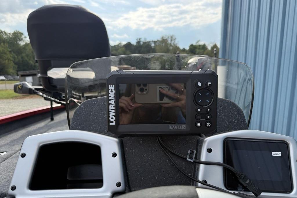 2026 Tracker Pro Team 175 boat dashboard with Lowrance fish finder.