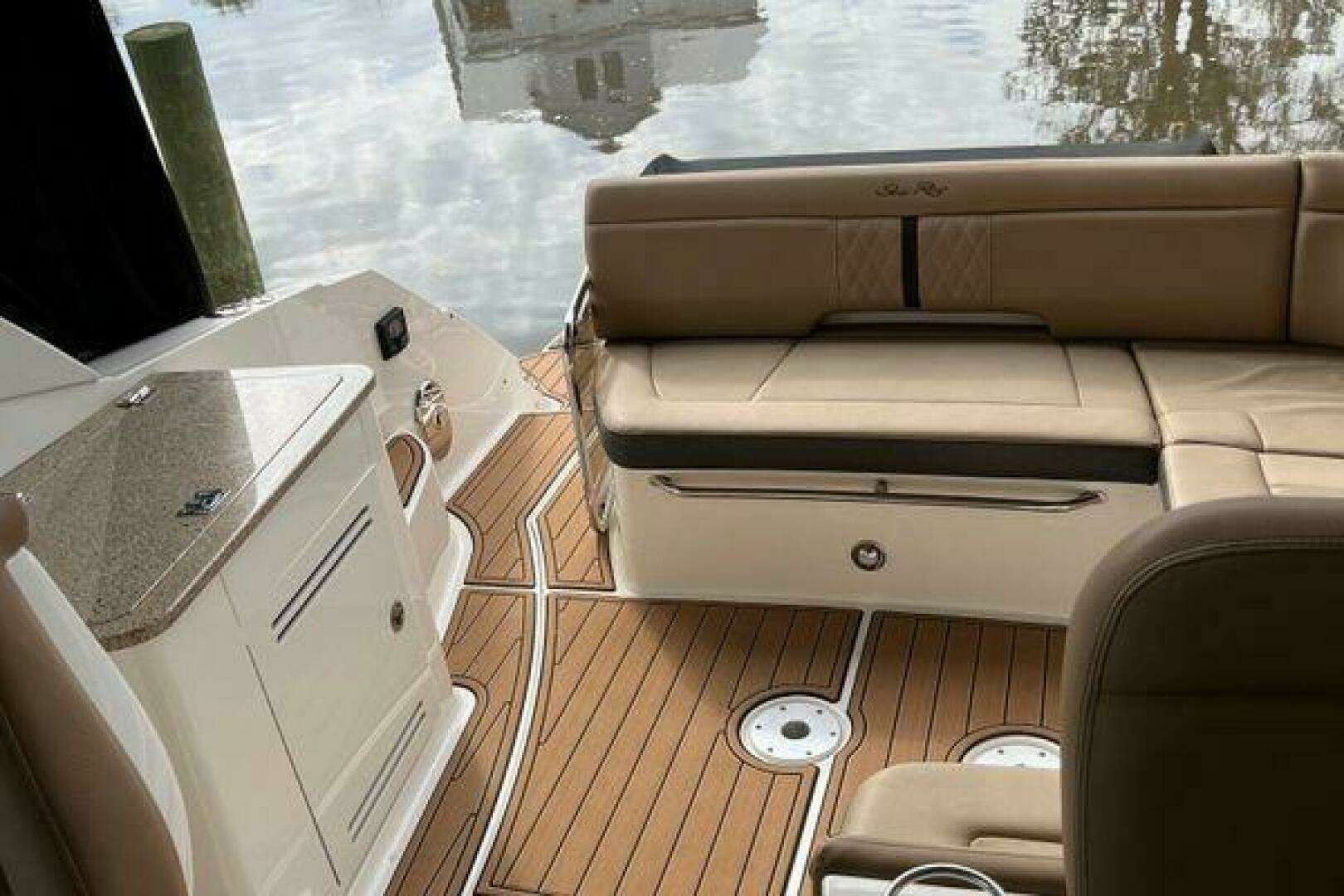 2017 Sea Ray Sundancer 350 - Image 7
