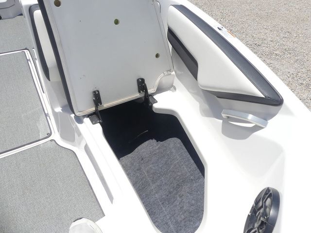 2020 Yamaha Boats SX195 - 33