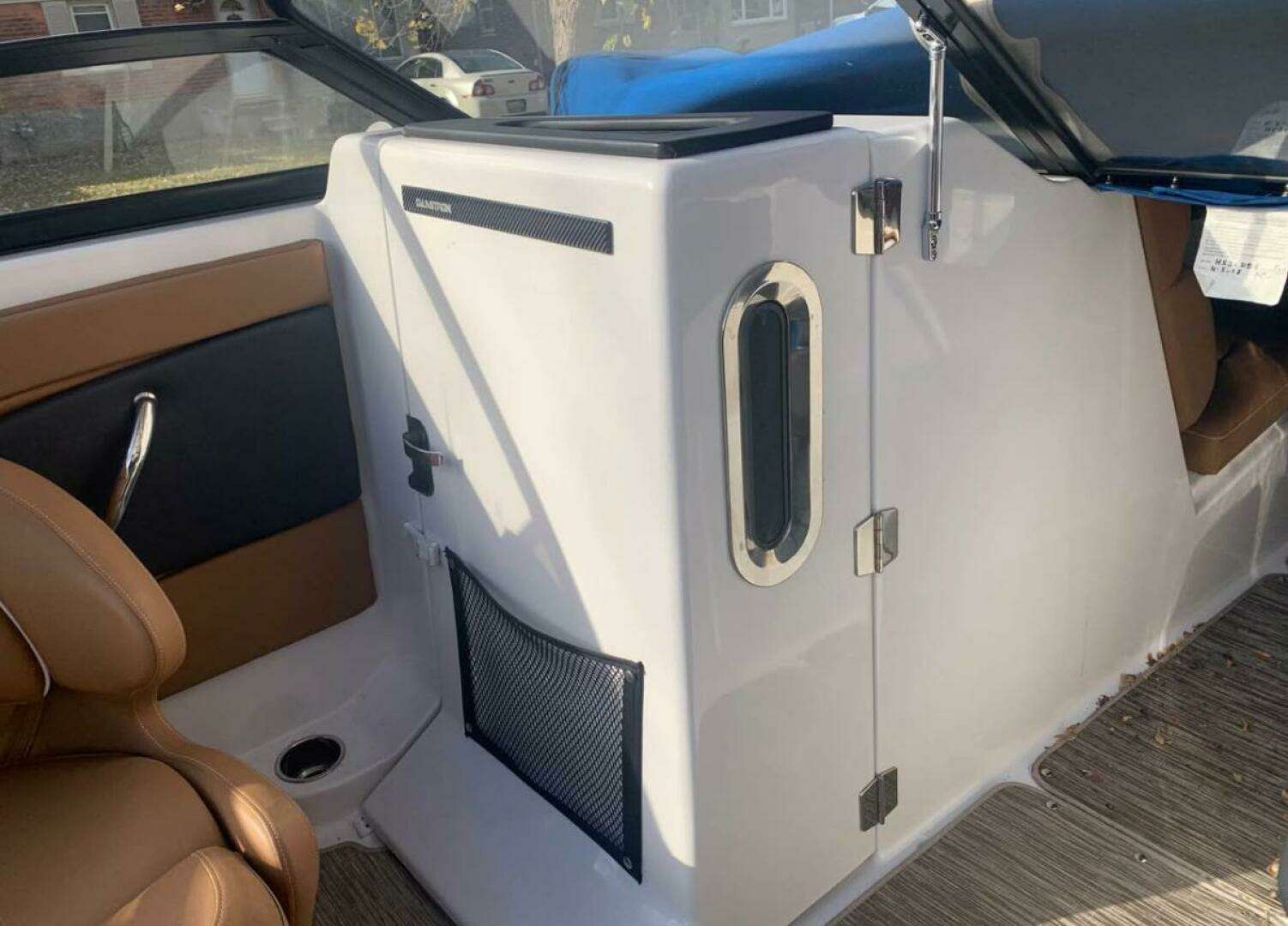 2018 Glastron GT 245 - Image 8
