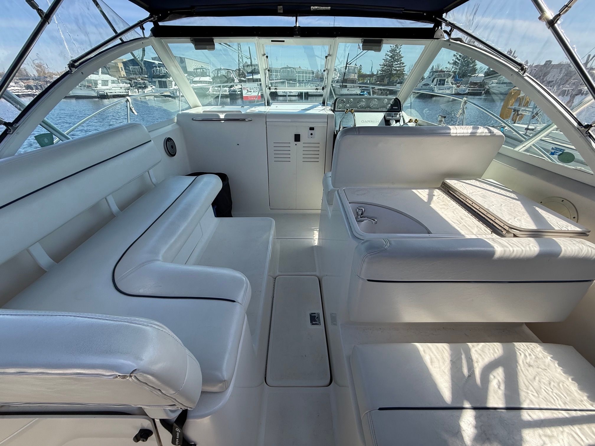 2001 Tiara Yachts 2900 Coronet - 12