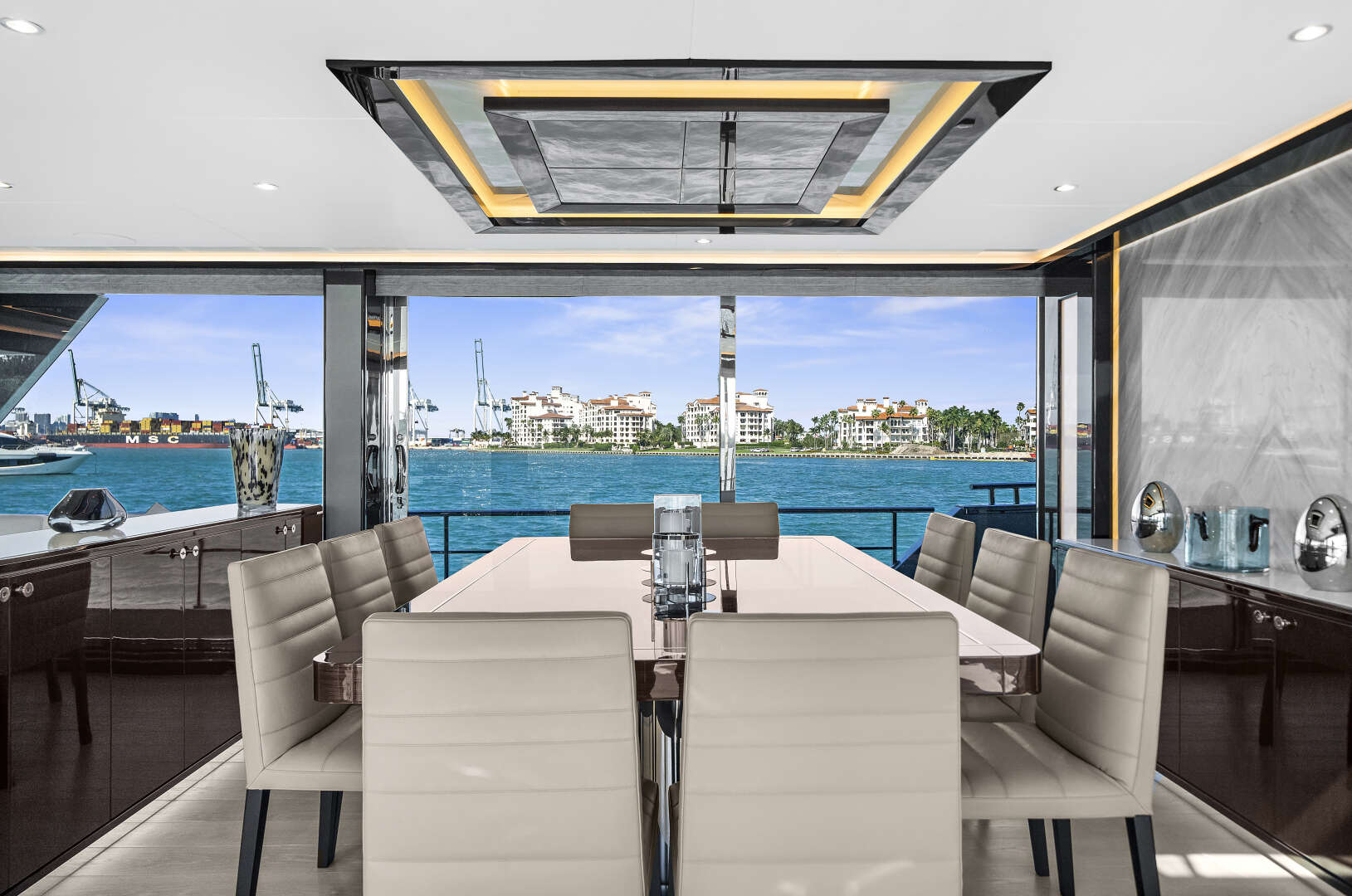 2024 Ocean Alexander 32L - Image 34