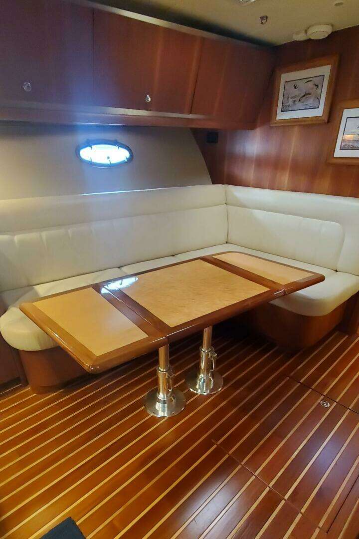 2006 Tiara Yachts 4200 Open - Image 23