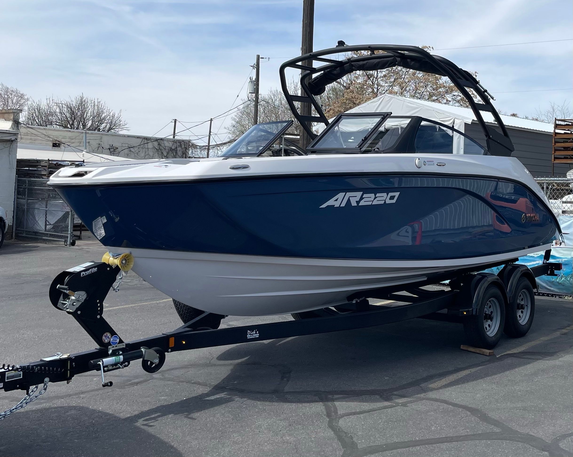 2025 Yamaha Boats AR220 - 2