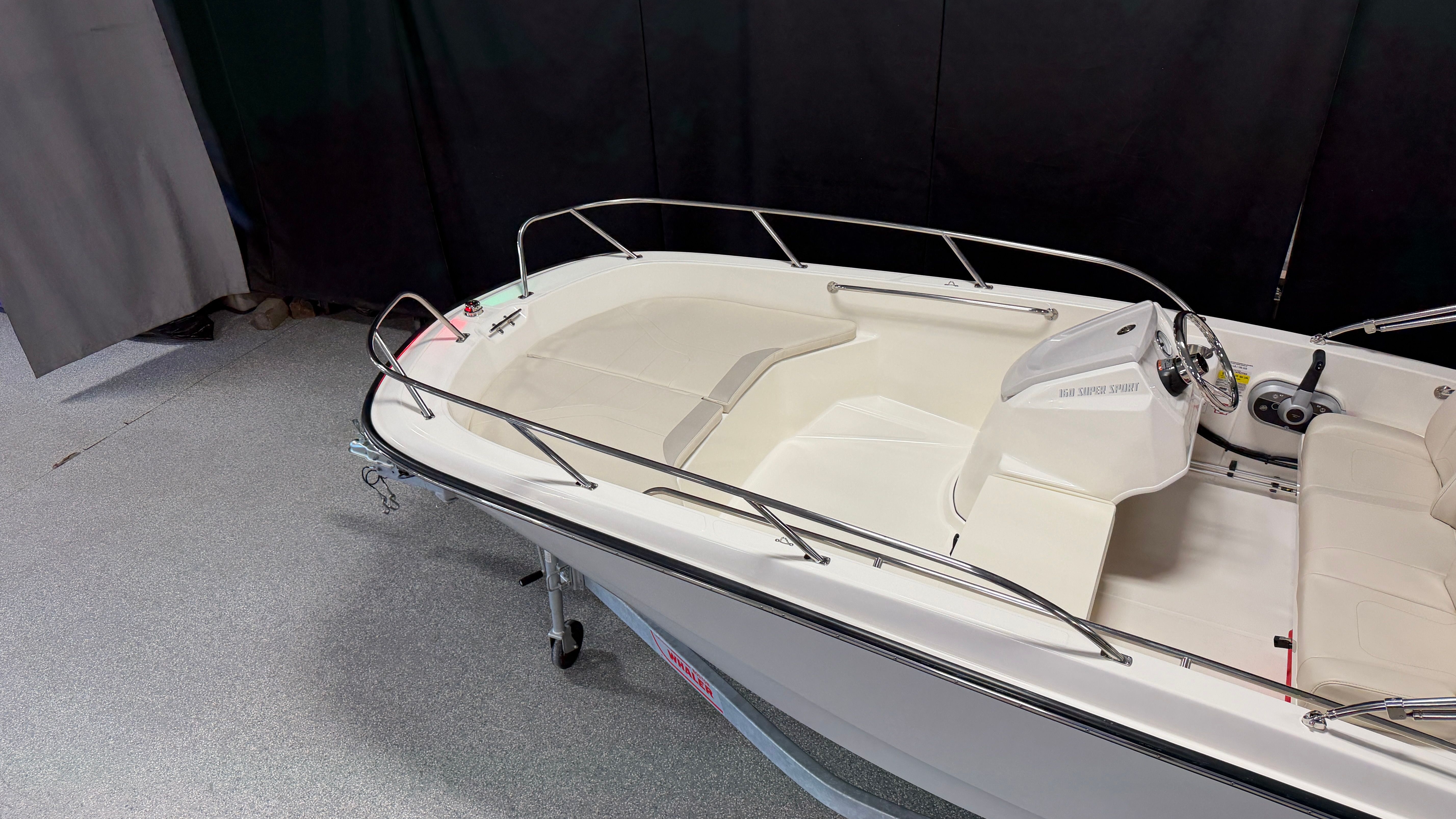 2026 Boston Whaler 160 Super Sport - 5