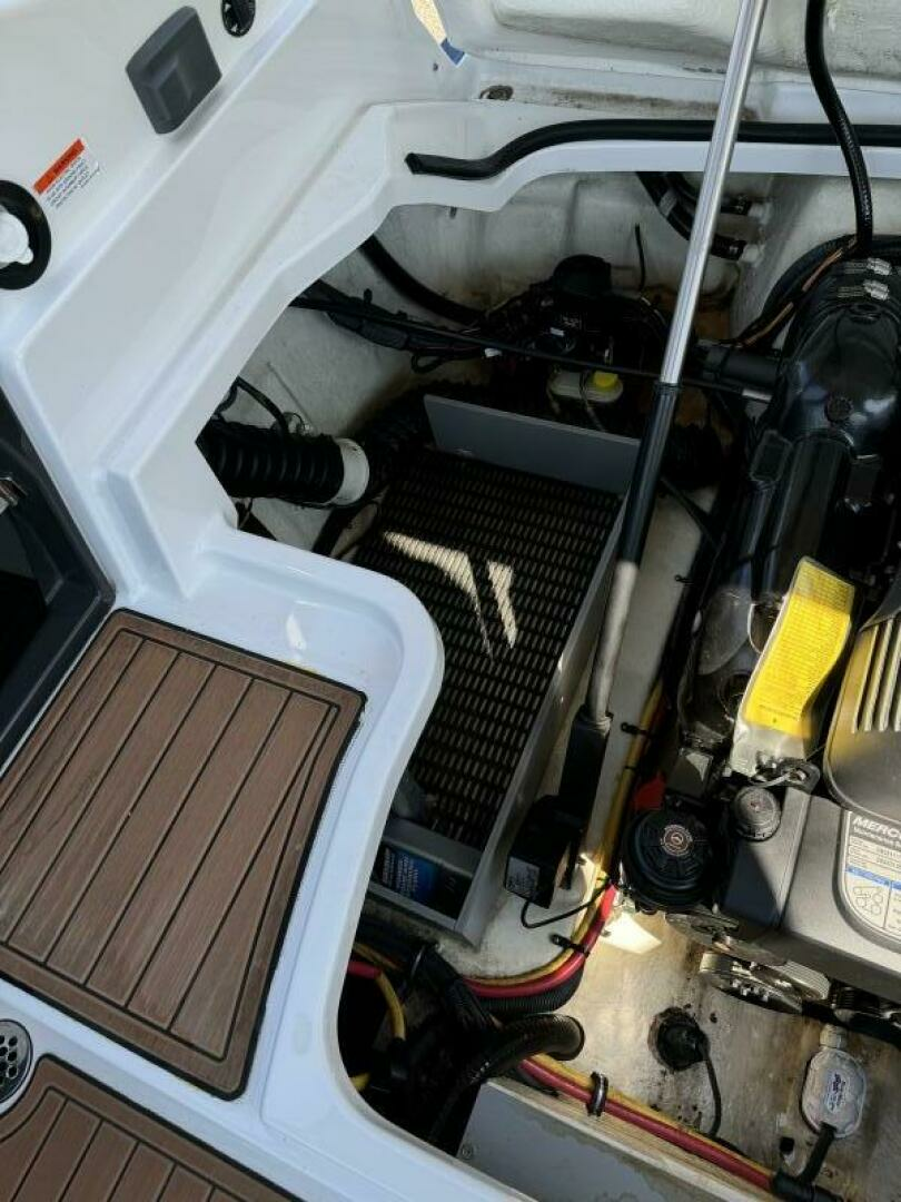 2017 Monterey 278 SS - Image 36