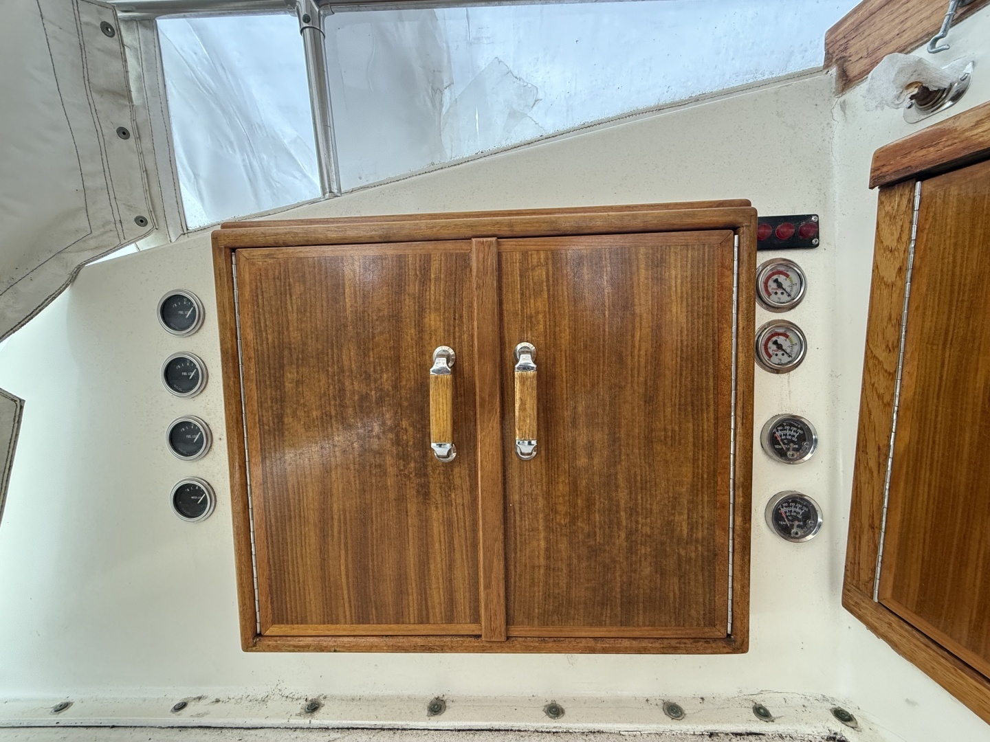 1979 Hatteras — - Image 33