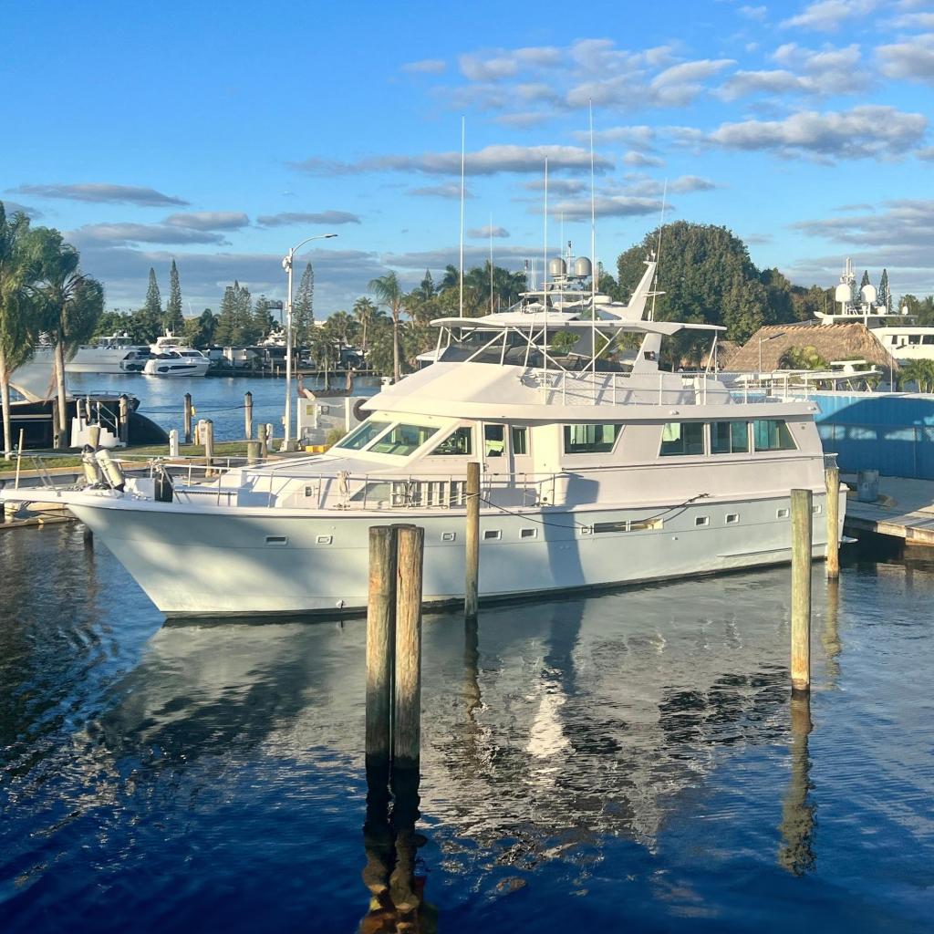 1989 Hatteras 65 Motor Yacht