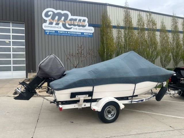 2002 Boston Whaler 180 Dauntless - 2