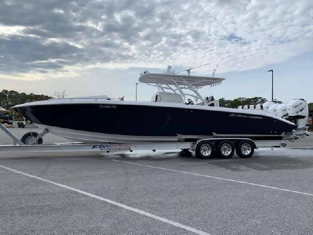 2019 Midnight Express 39S Cuddy