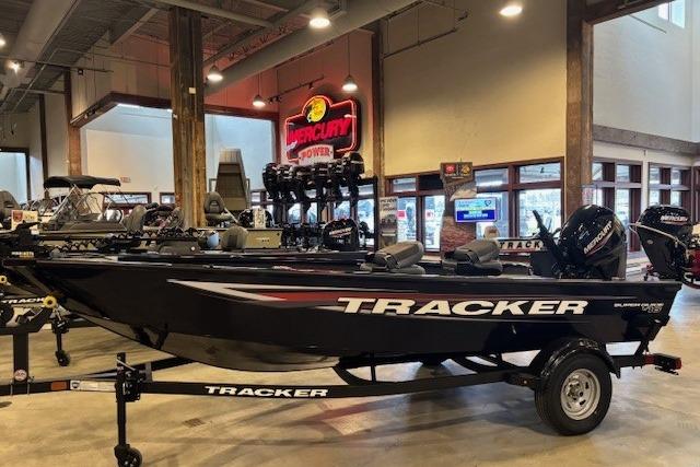 2026 Tracker Super Guide V-16 T