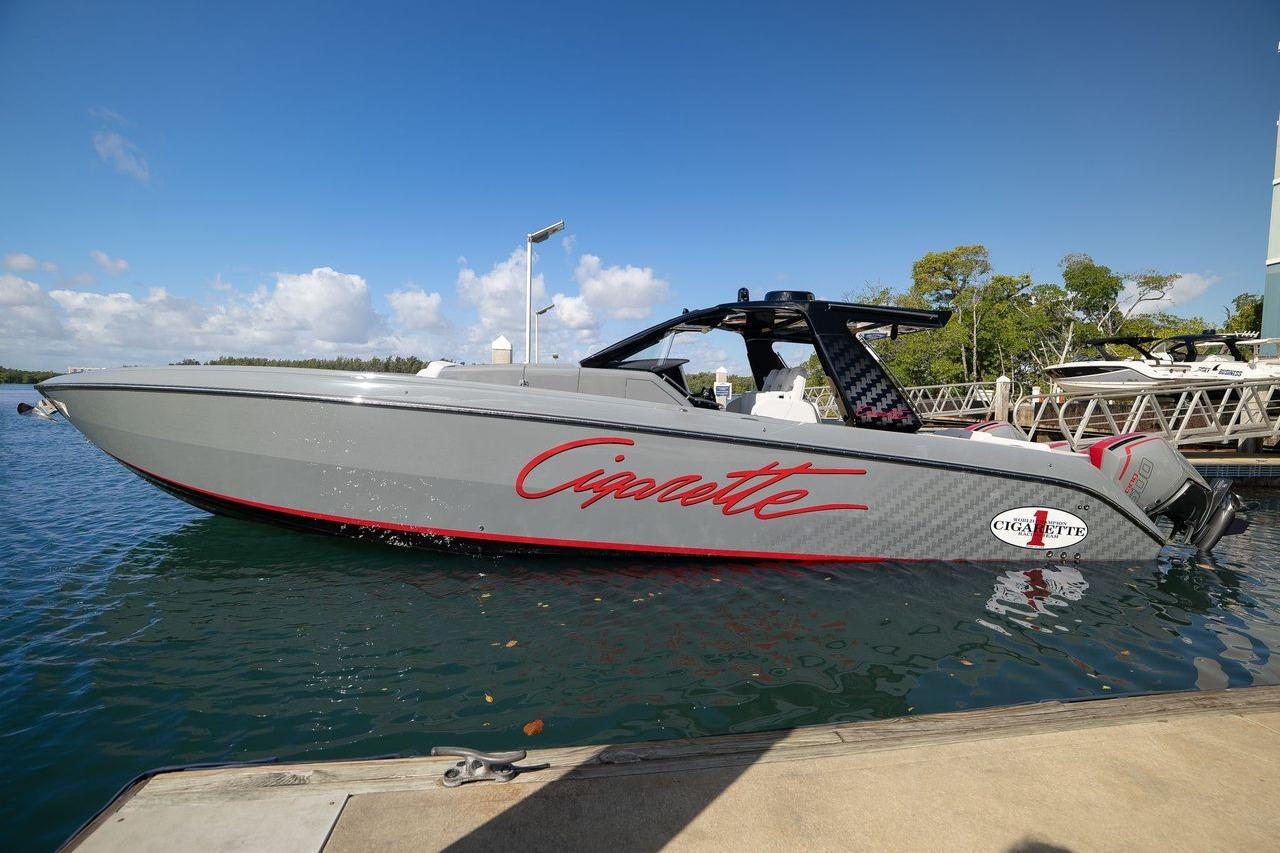 2026 Cigarette 42' Auroris