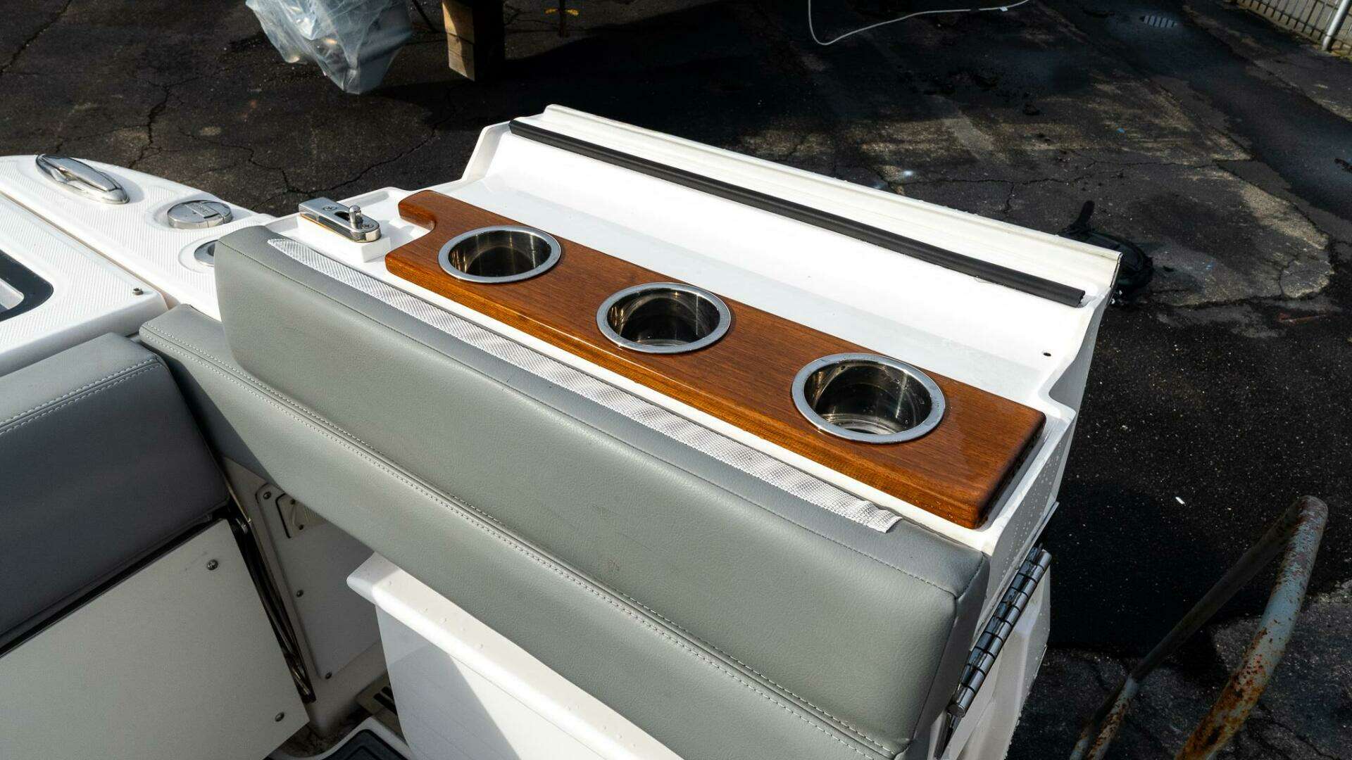 2023 Everglades 455 Center Console - Image 44