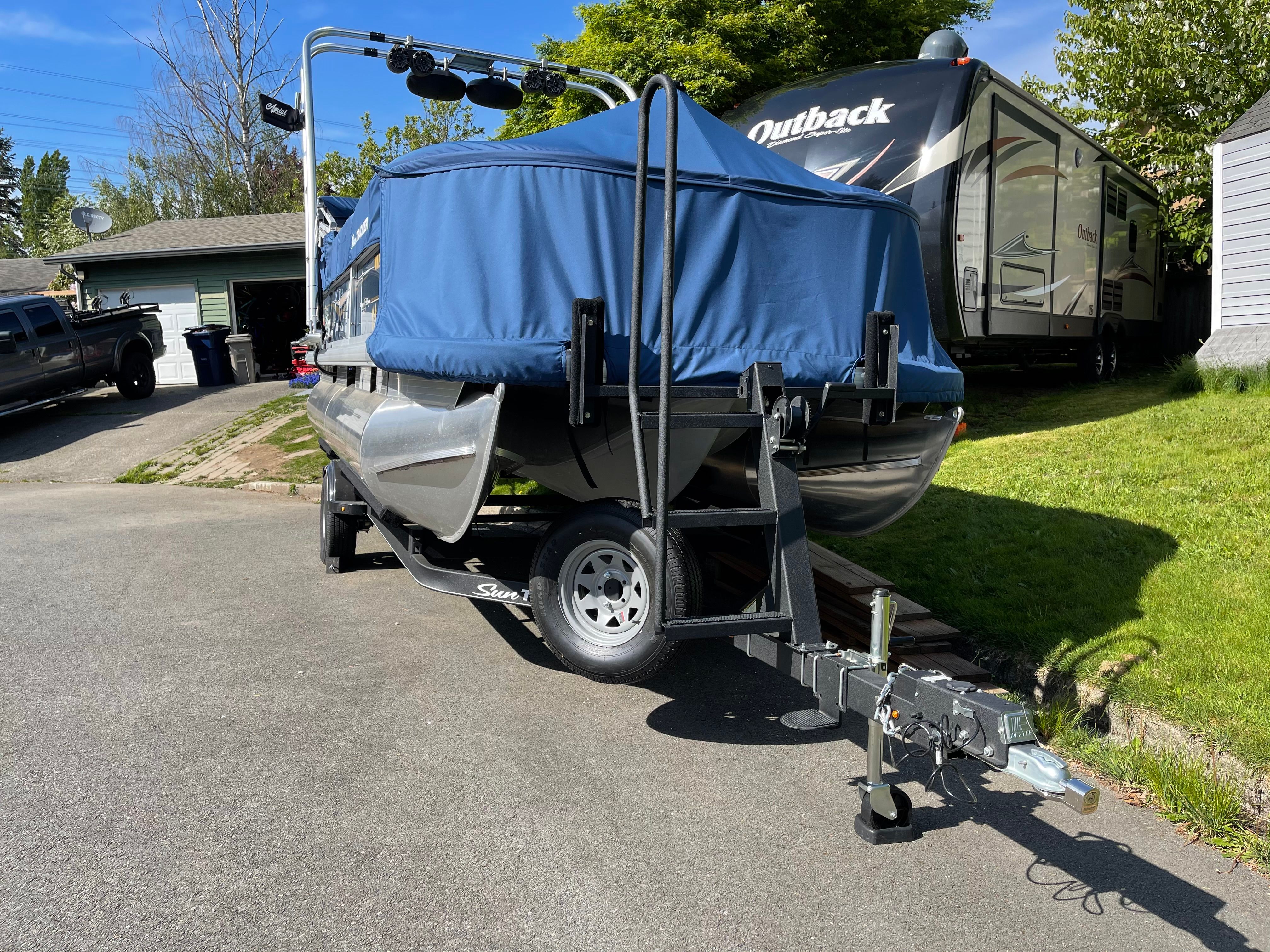 2020 Sun Tracker Party Barge 18 DLX - 9