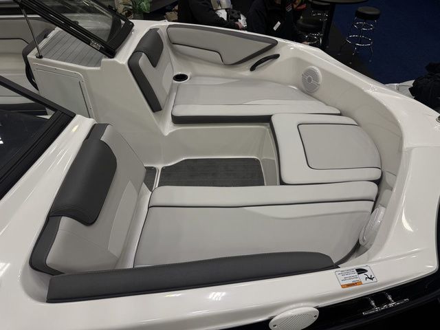 2026 Yamaha Boats AR190 - 18