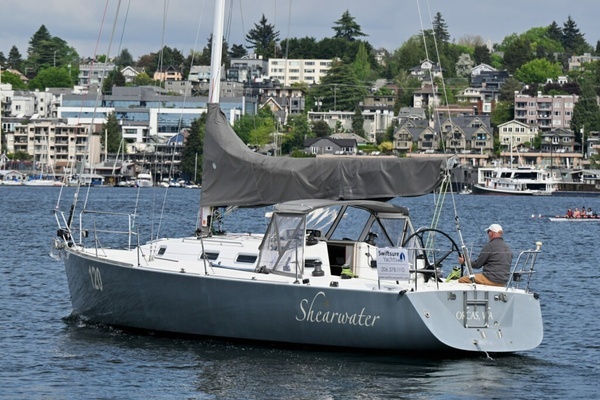 1998 J Boats J/120