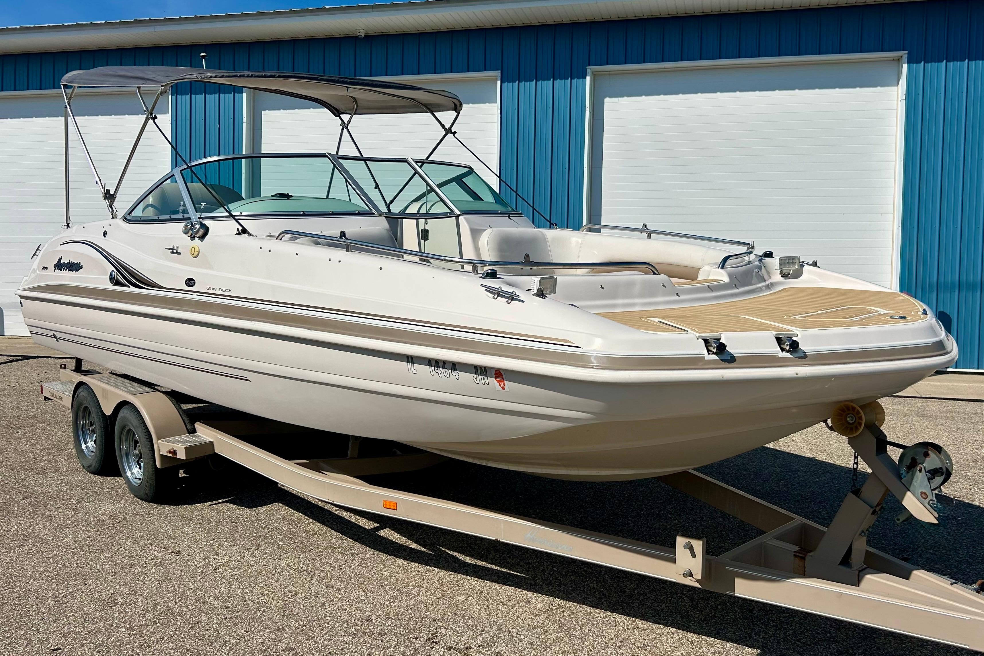 2001 Hurricane SunDeck 237 OB