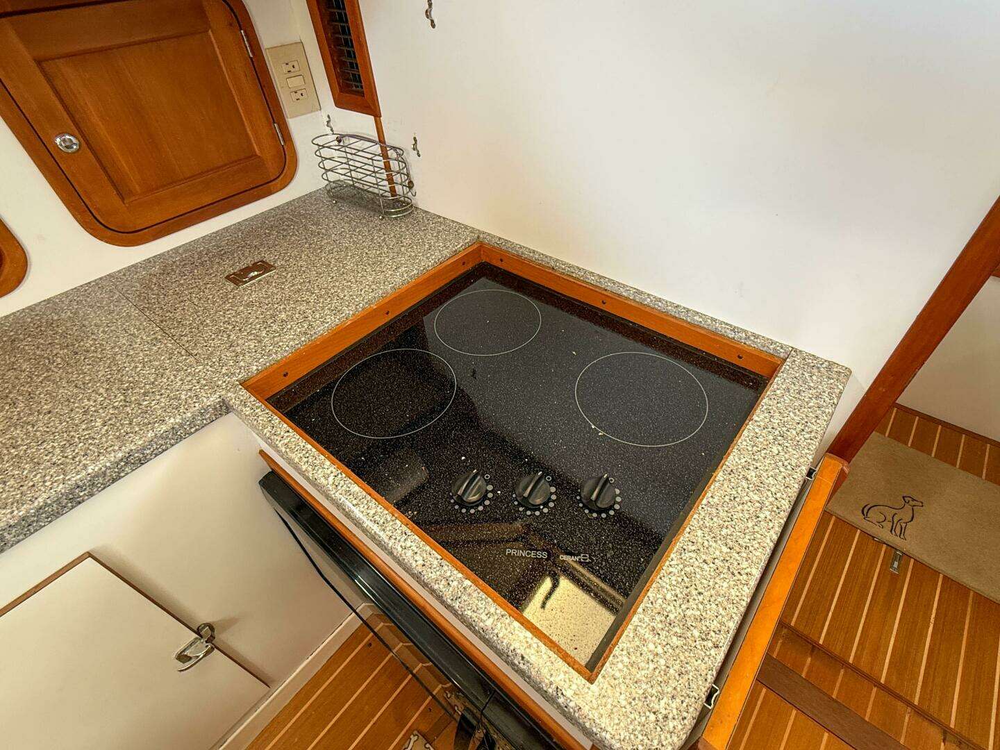 2002 Legacy 34 Express Twin Jet - Image 30
