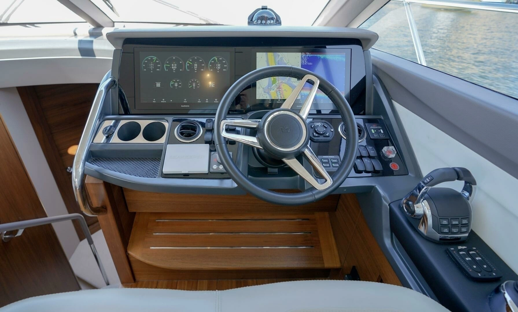2021 Princess F50 - Image 3