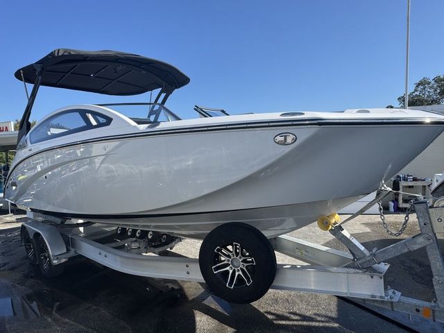 2025 Yamaha Boats 275SE - 2