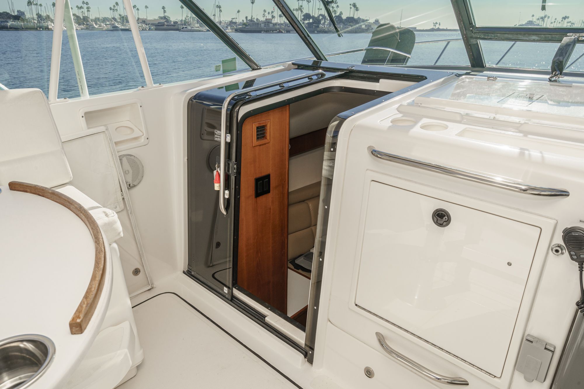2002 Tiara Yachts 4100 Open - 38