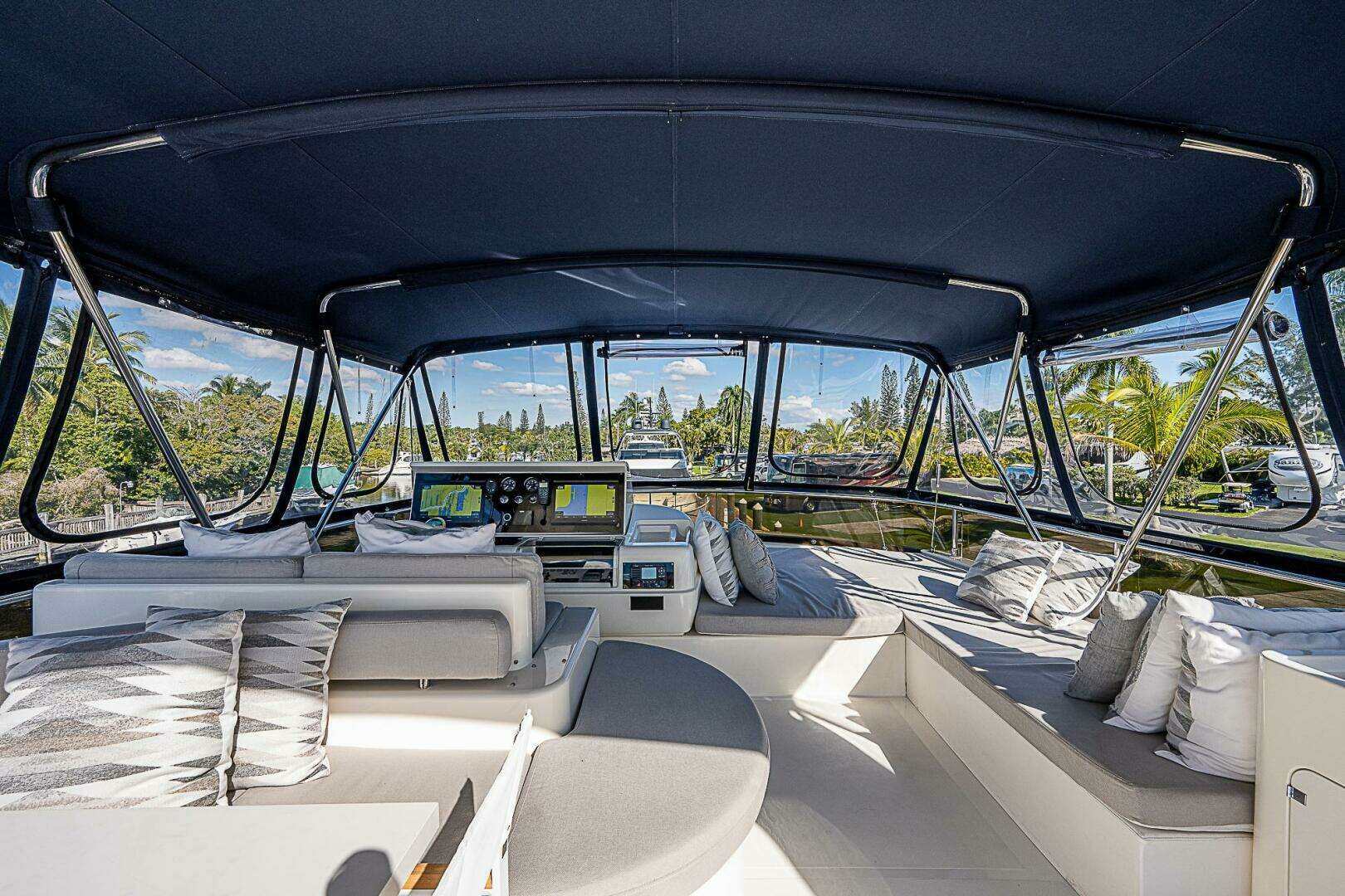 2006 Ferretti Yachts 830 - Image 74