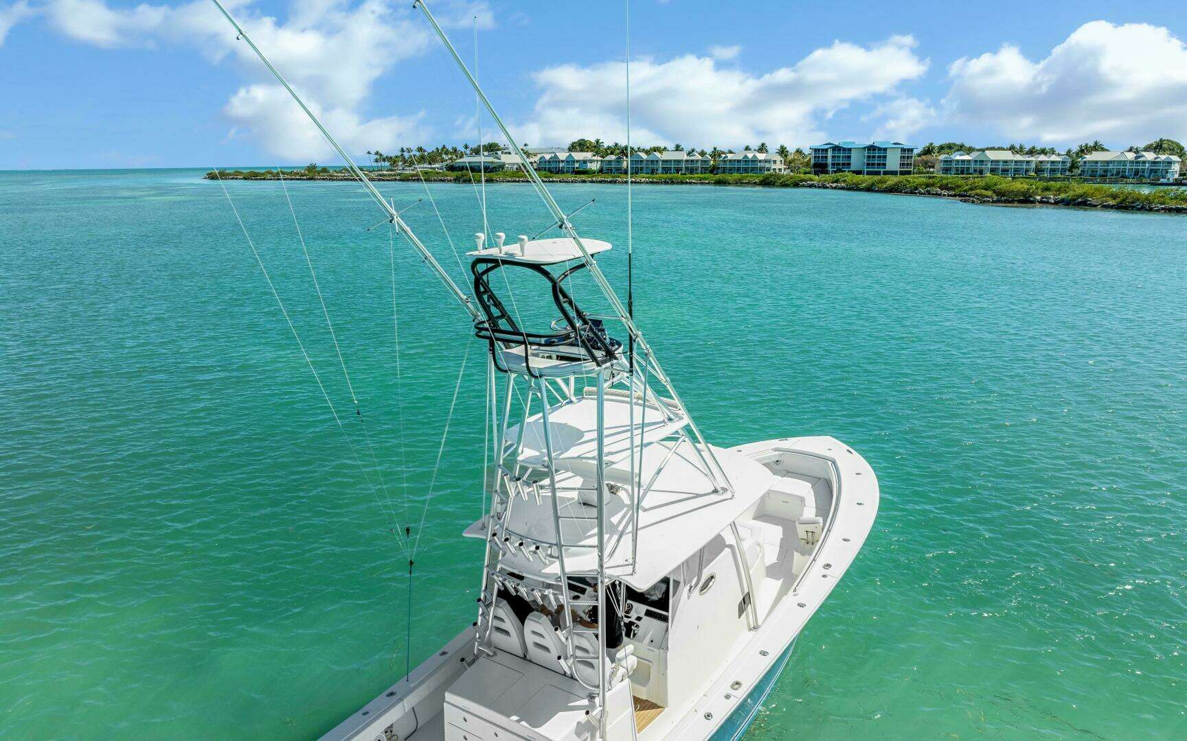 2018 Regulator 41 Center Console - Image 5