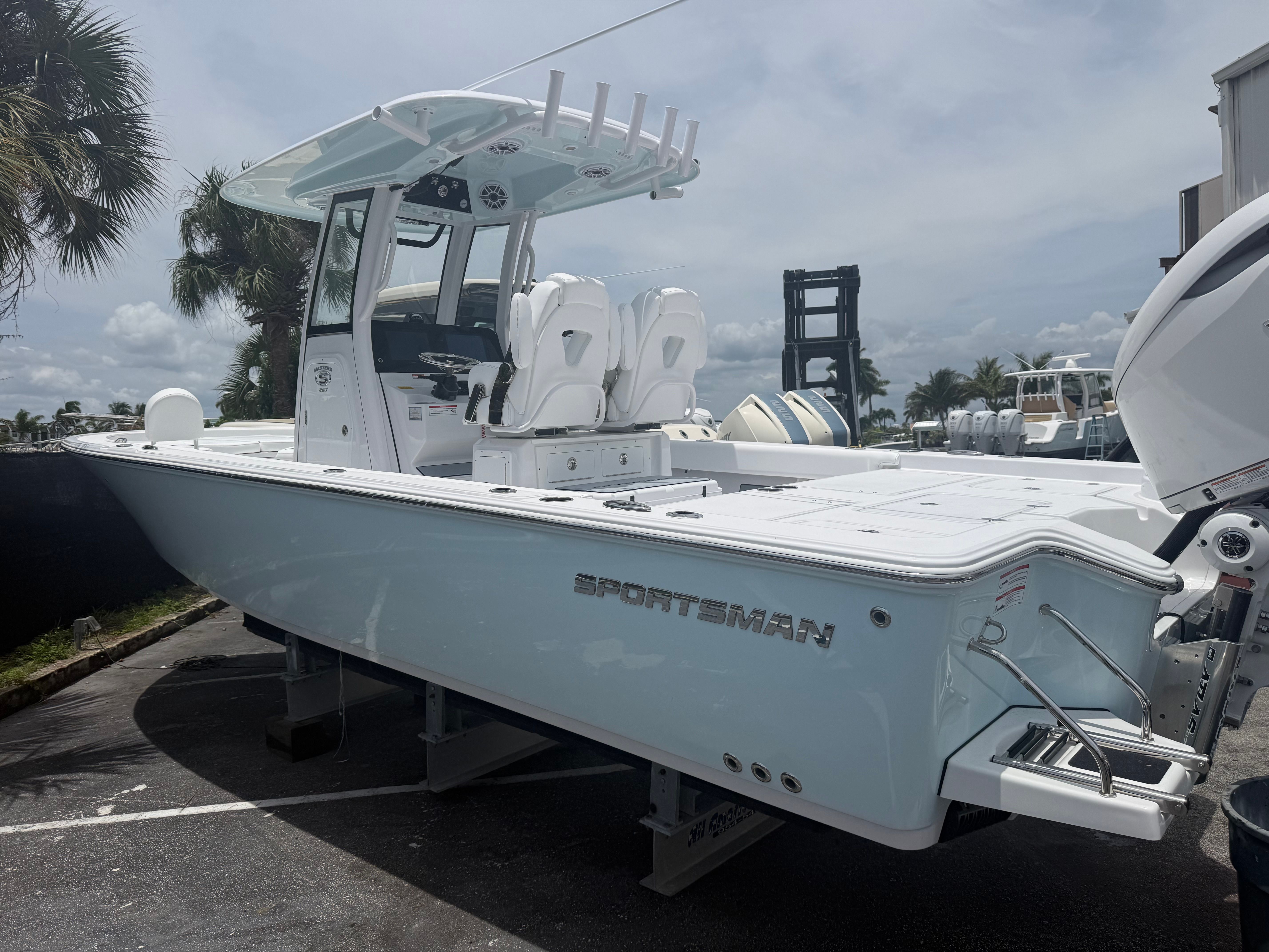 2026 Sportsman Masters 267 Bay Boat