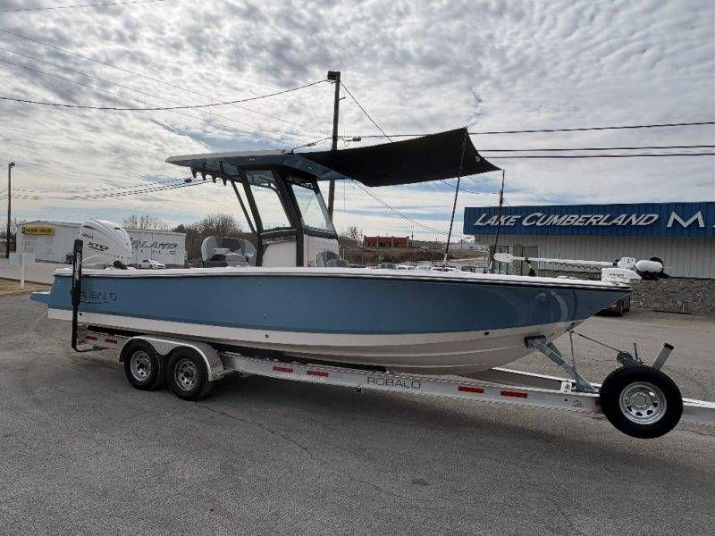 2026 Robalo 266 Cayman - 22