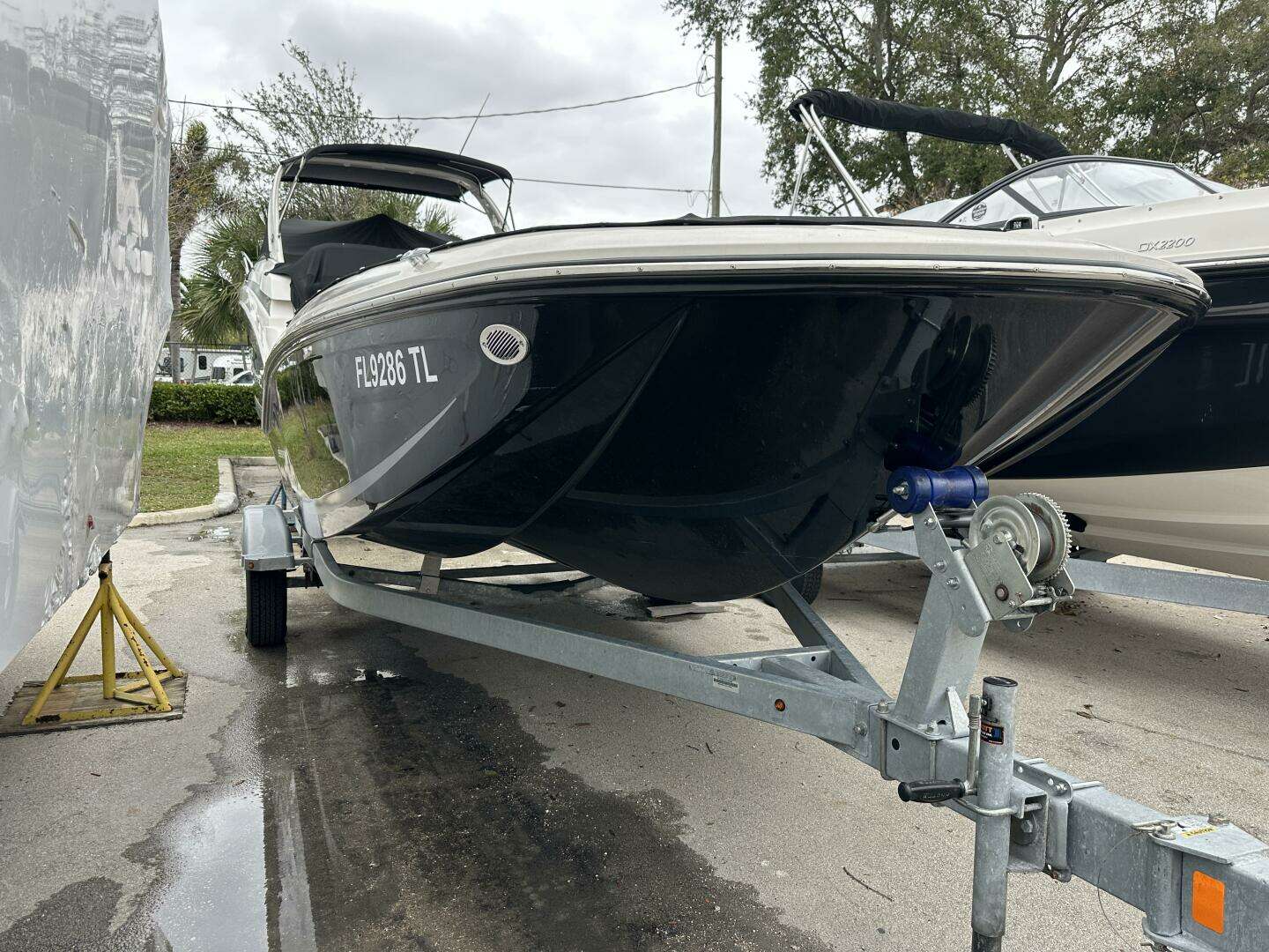 2023 Bayliner M17 - Image 6
