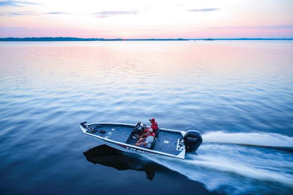 2025 Tracker Pro Team 175 Crappie Edition - 50