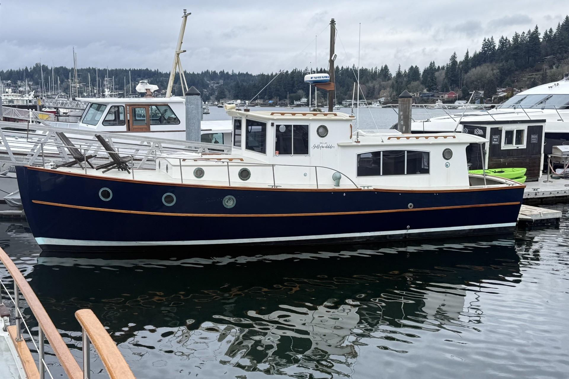 1996 Devlin 38