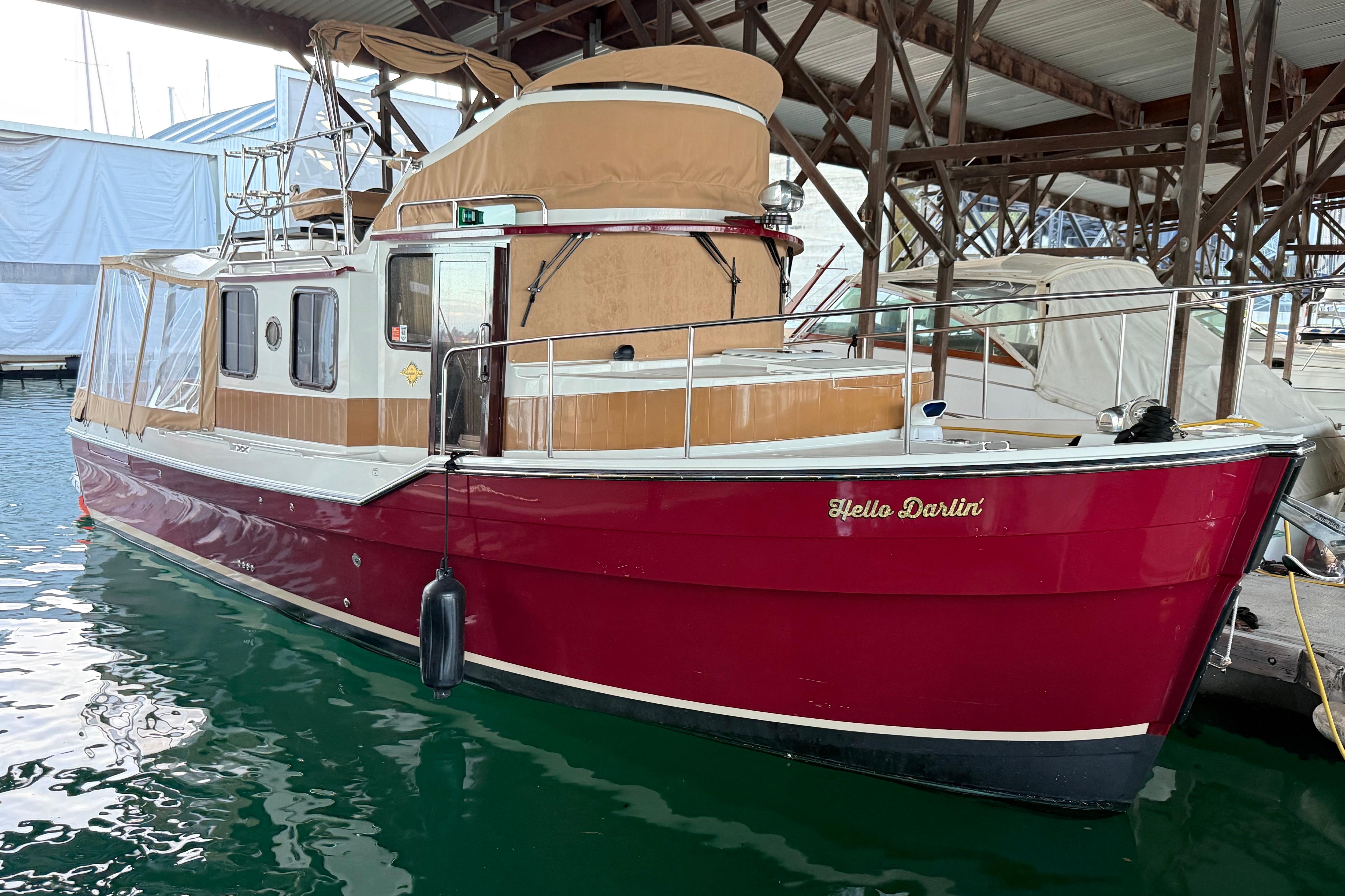 2016 Ranger Tugs R-31 CB