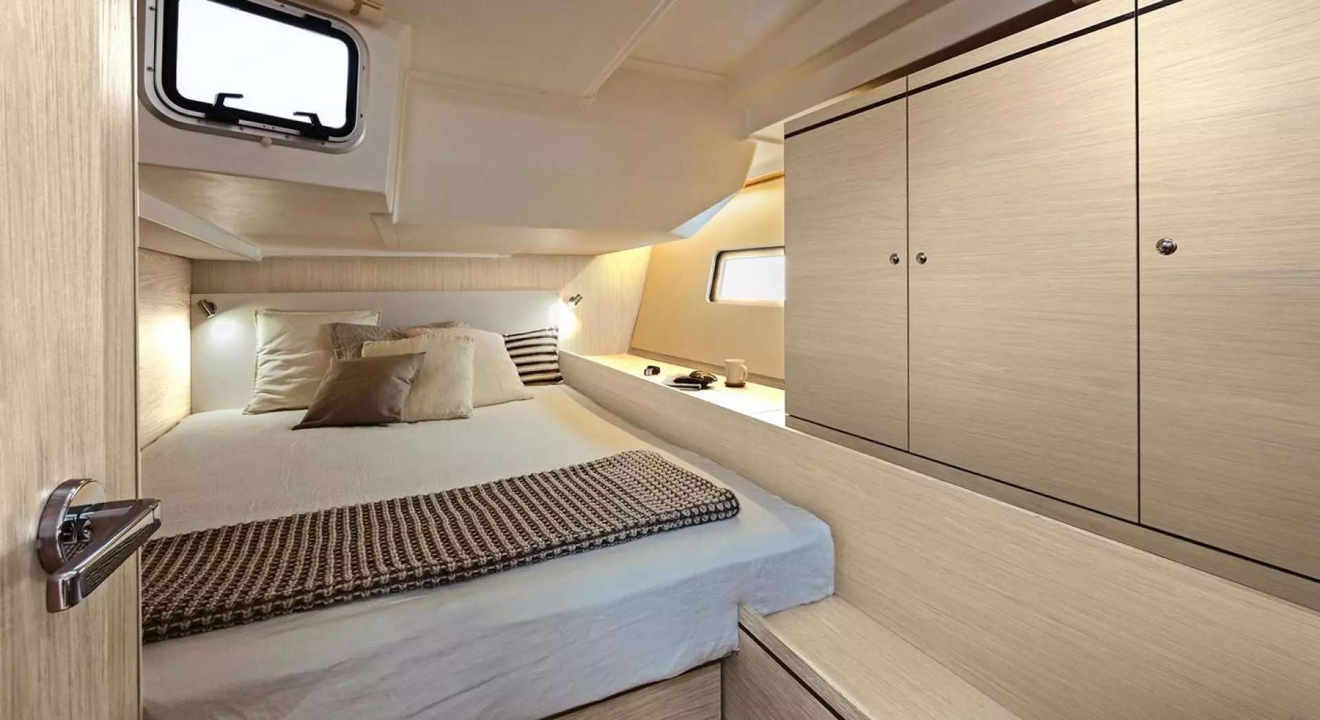 2024 Beneteau Oceanis 51.1 - Image 10