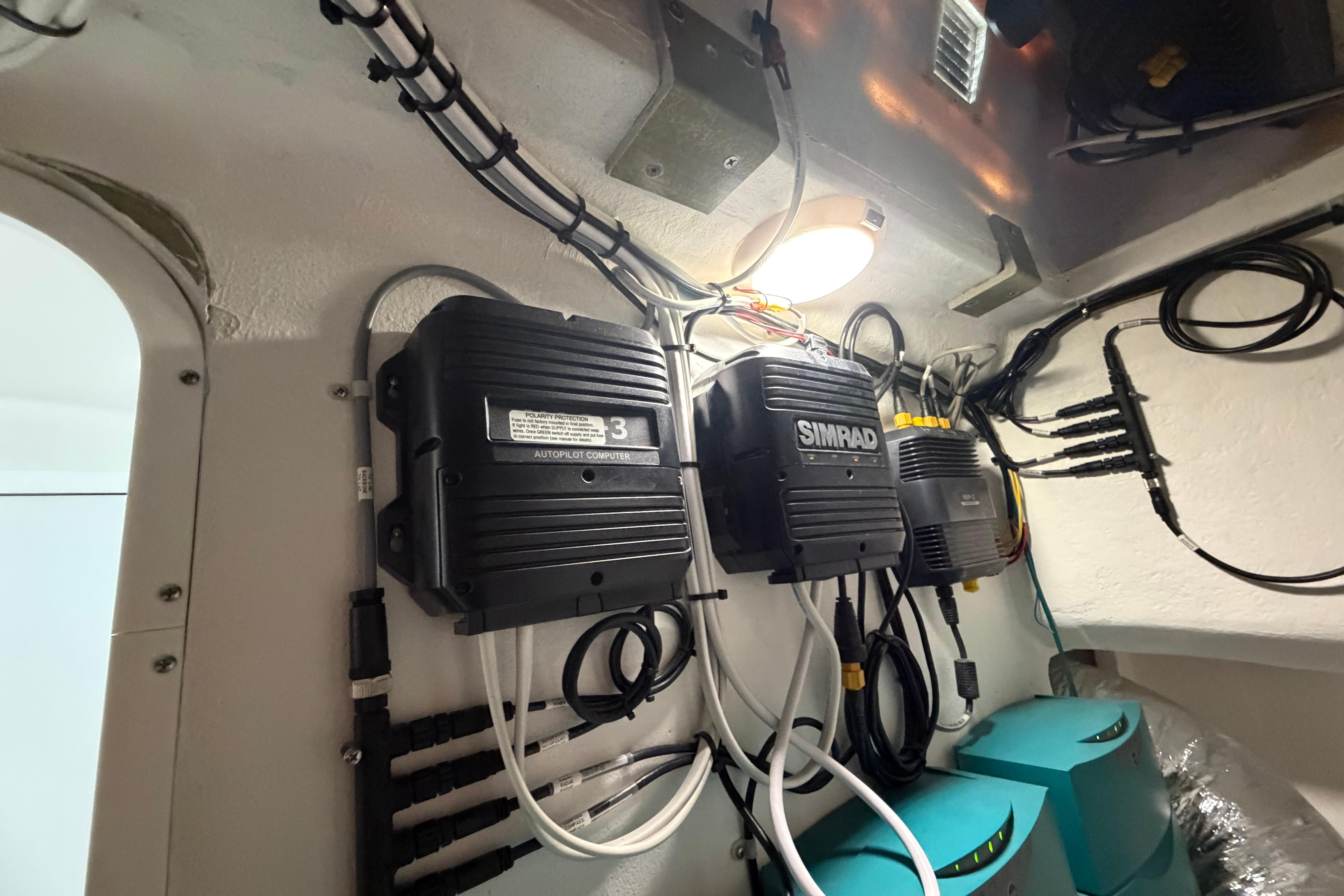 Marine electronics setup in a 2018 H&H Marine Osmond Beal boat.