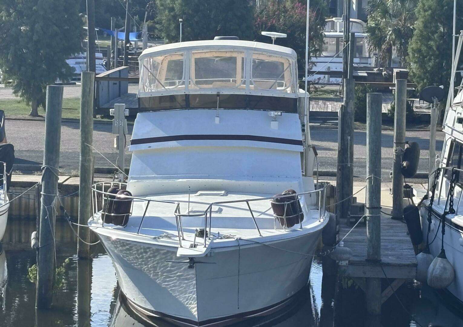 1988 Viking Motor Yacht - Image 2
