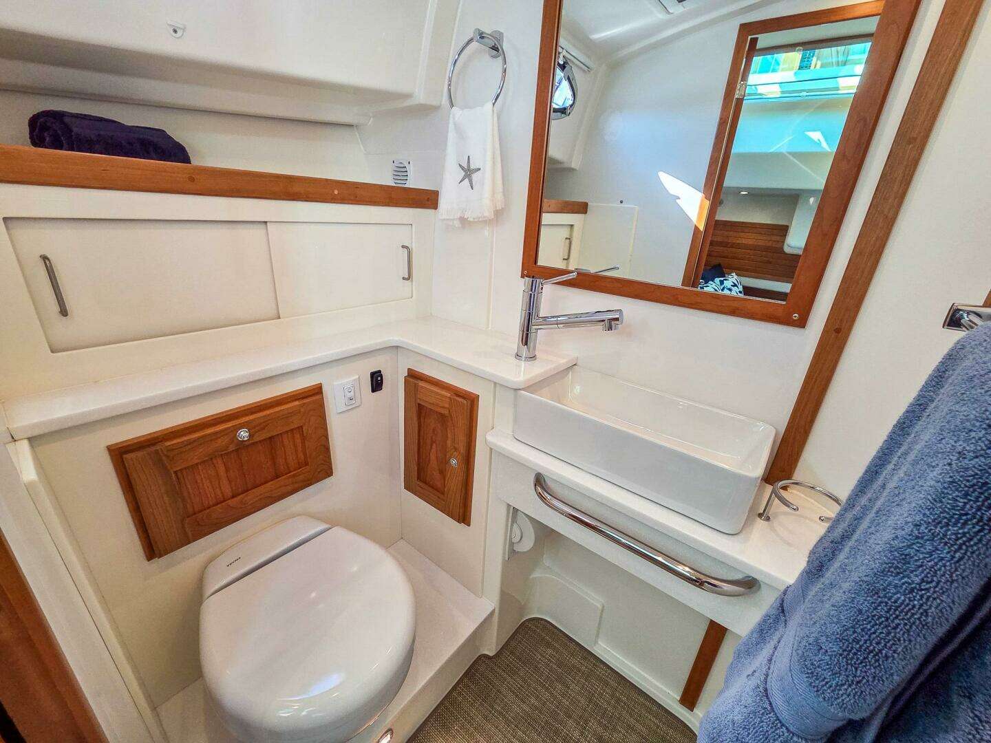 2027 Back Cove 412 - Image 36