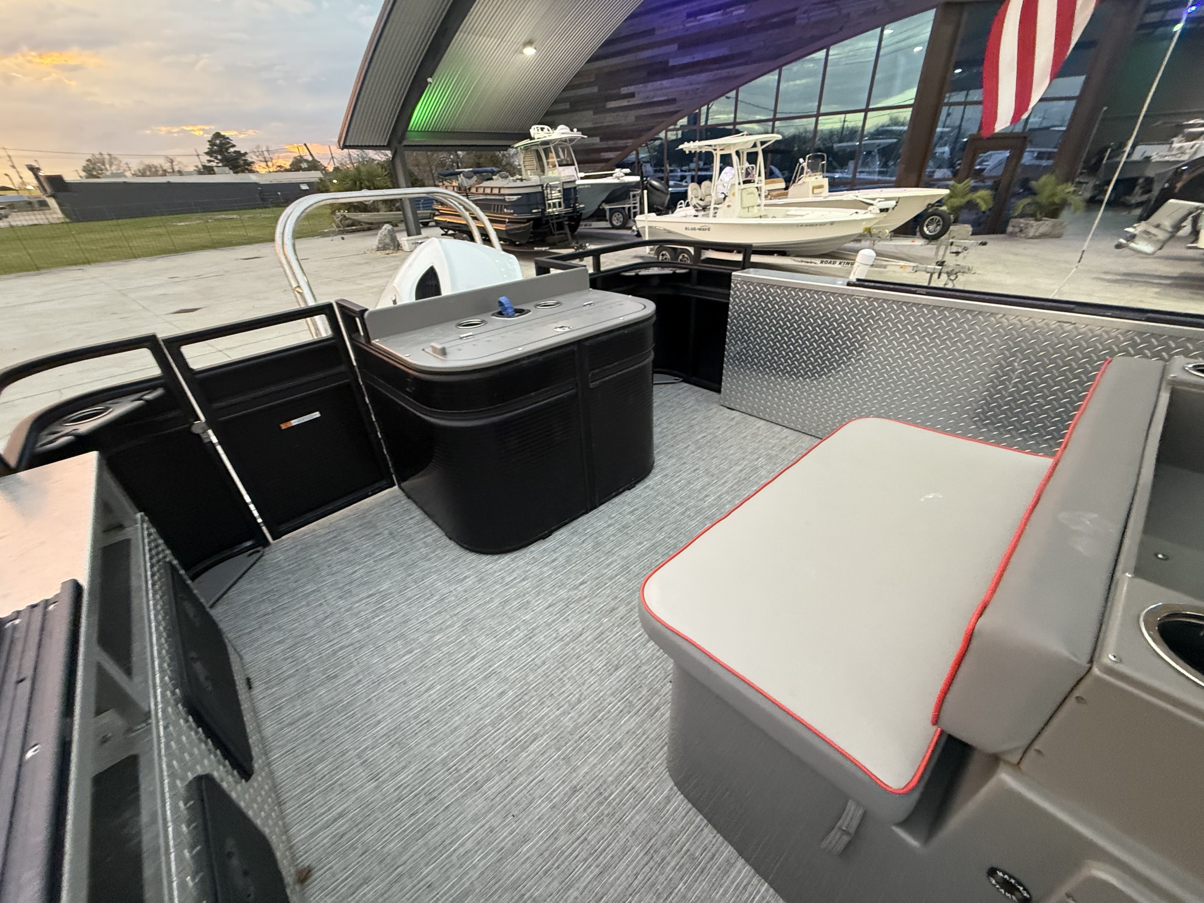 2022 Apex 8524 Pro Fish N Cruise - 14