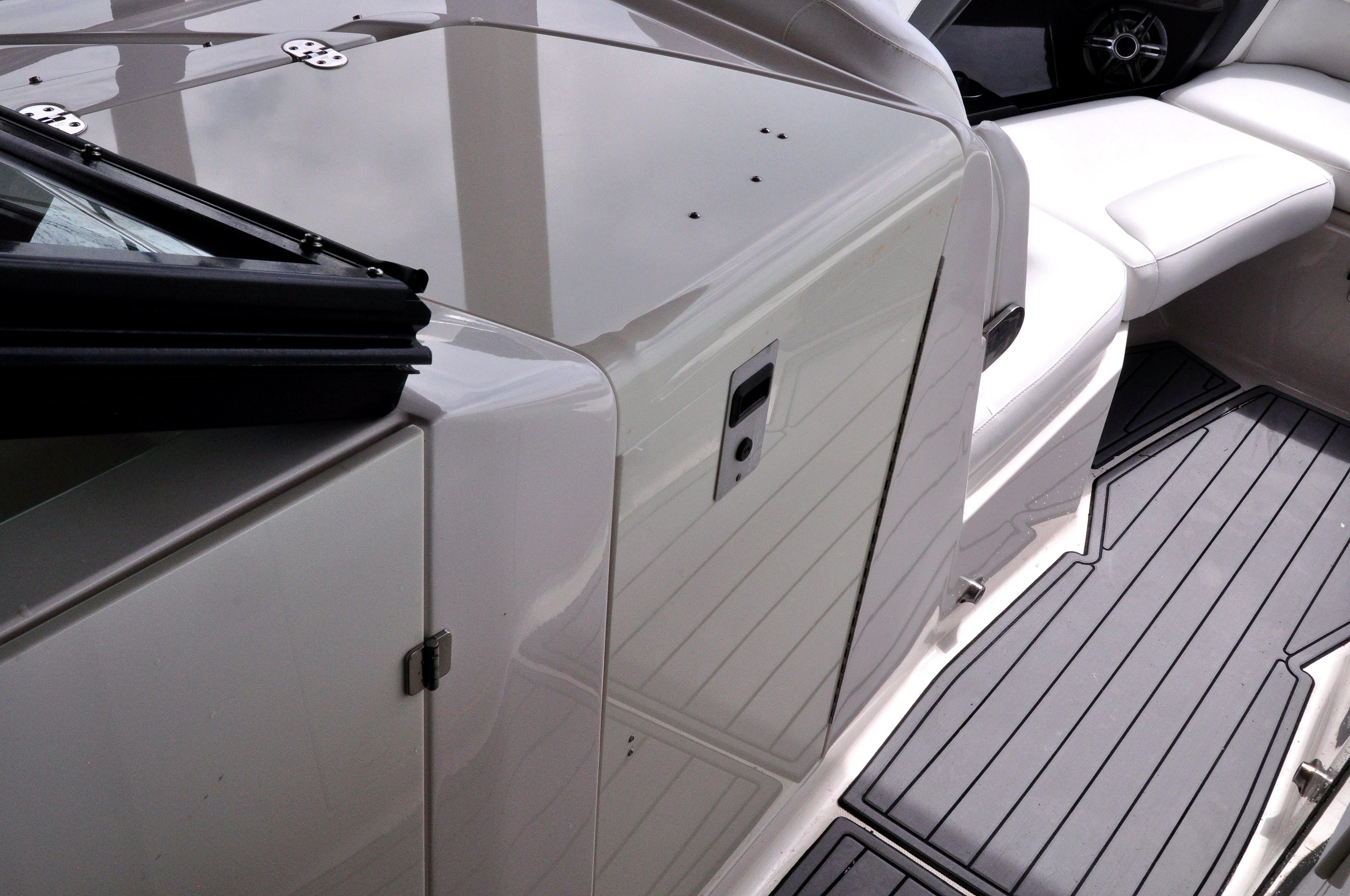 2014 Monterey 328SS Super Sport - 98