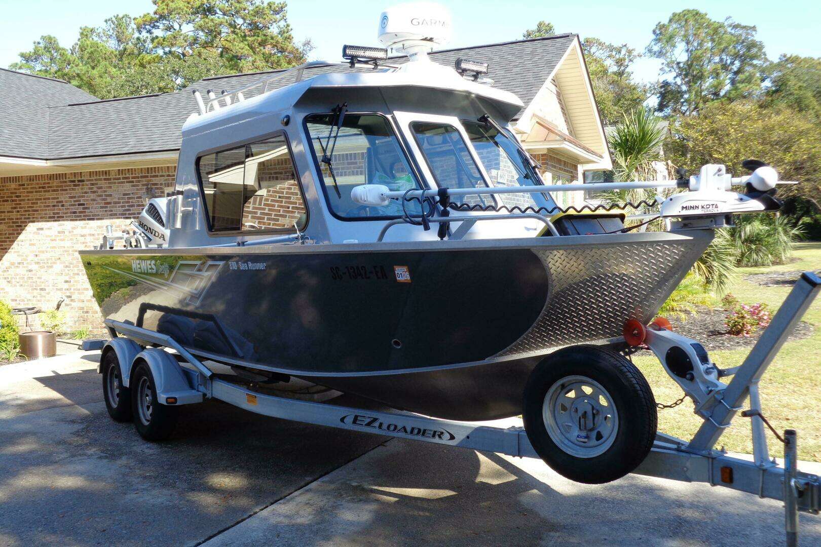 2022 Hewes 210 Sea Runner ET HT - Image 3
