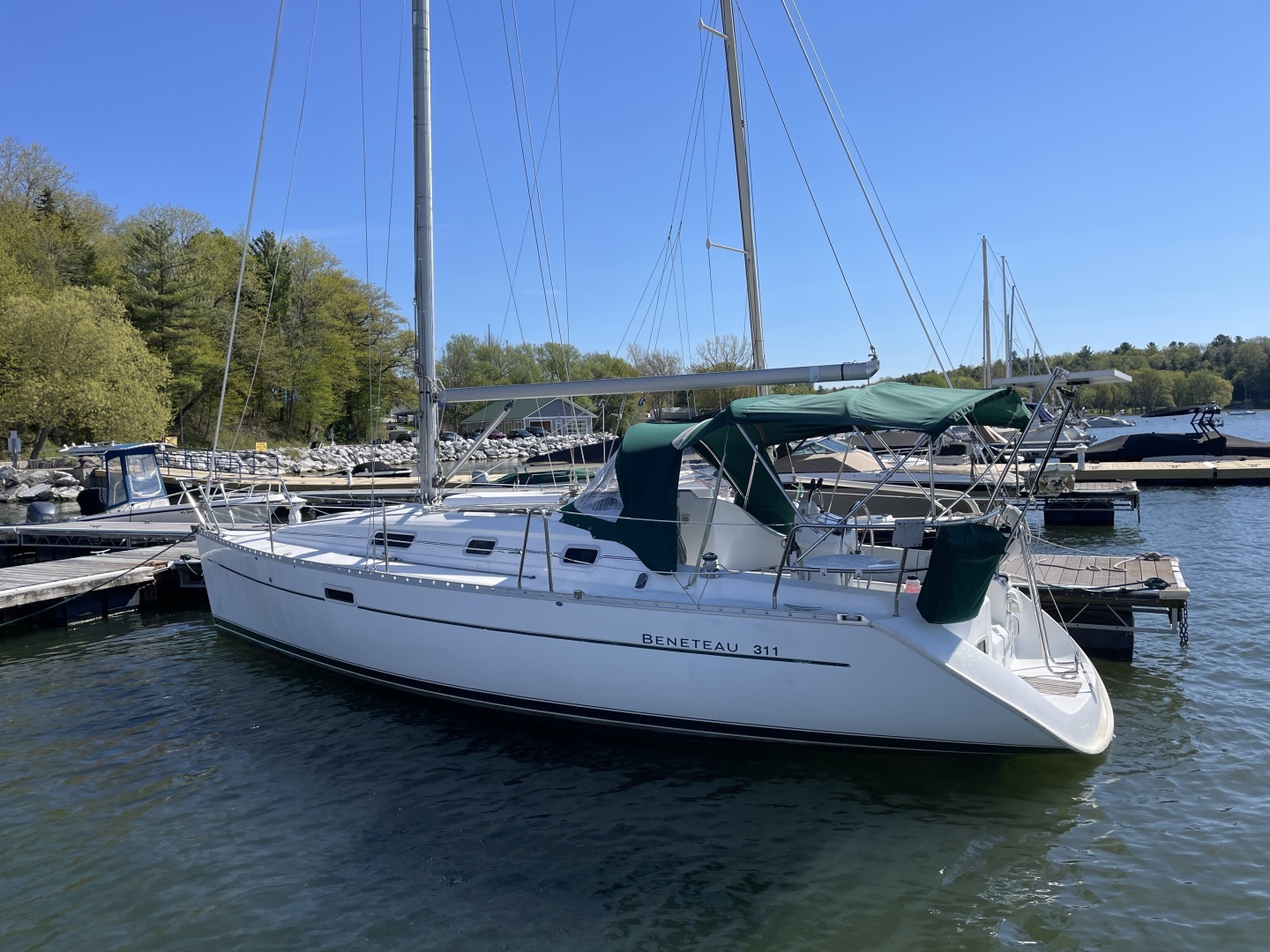 2003 Beneteau — - Image 16