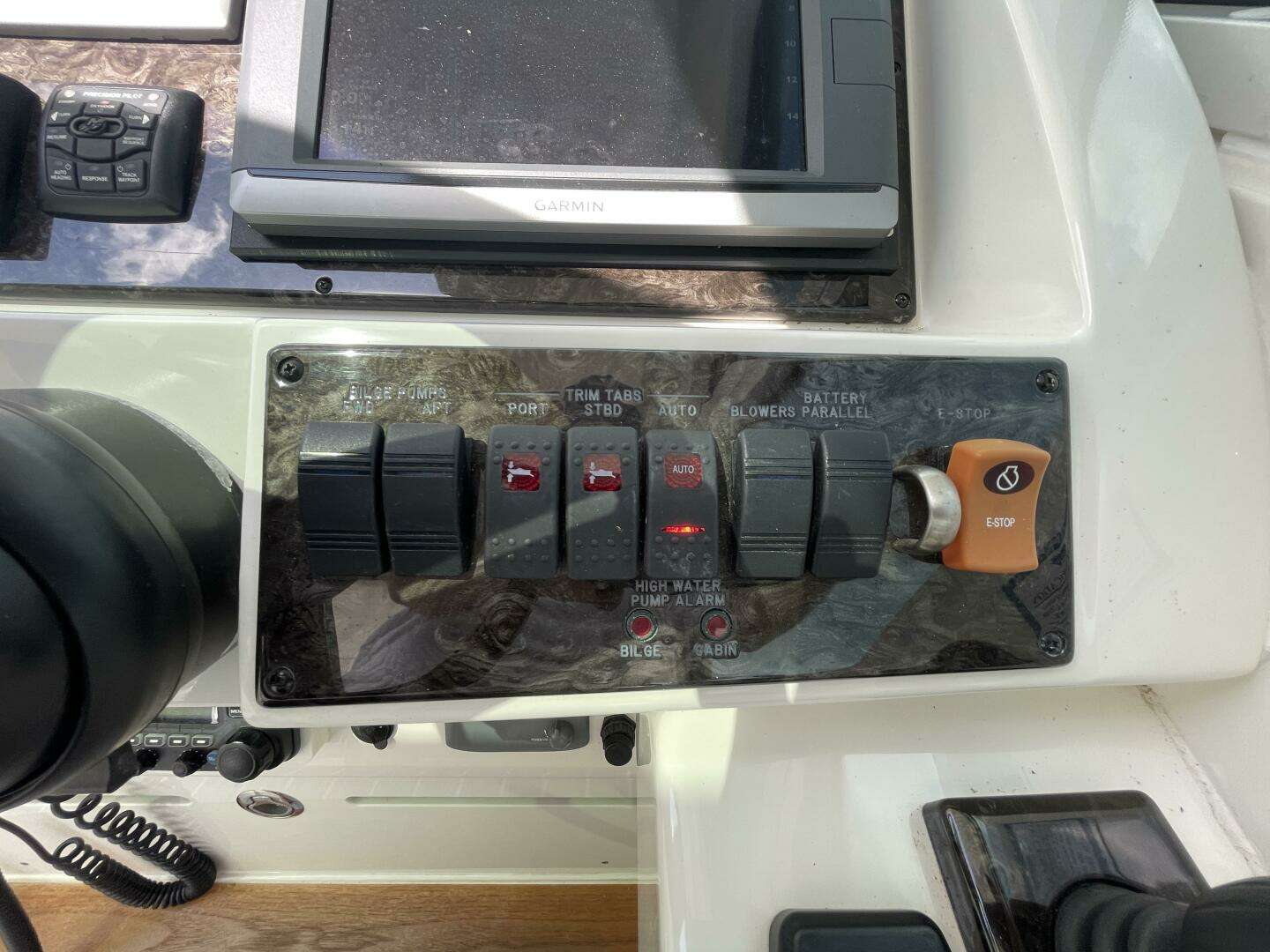2010 Sea Ray 450 Sundancer - Image 50