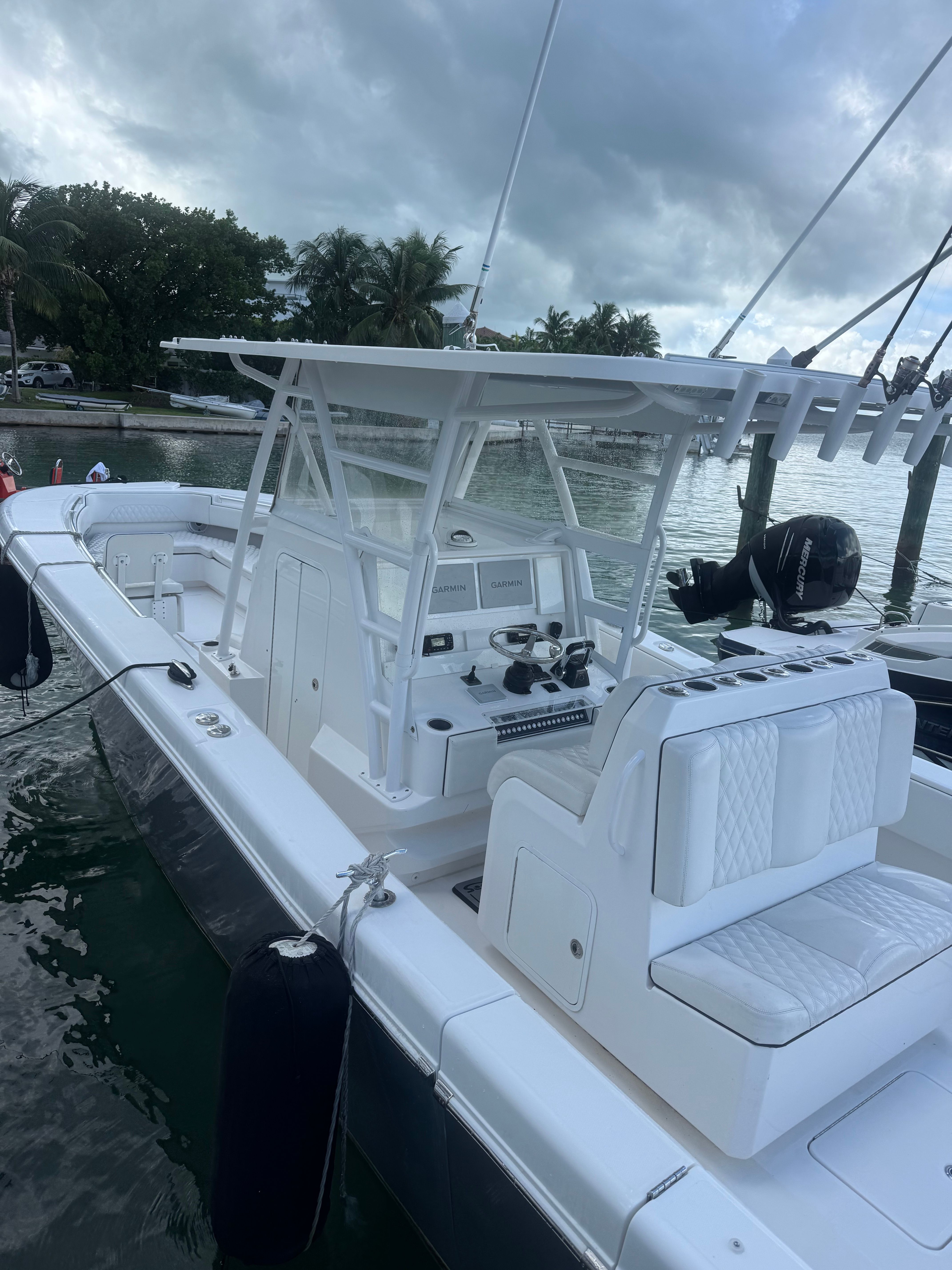 1993 Invincible Center Console - 6